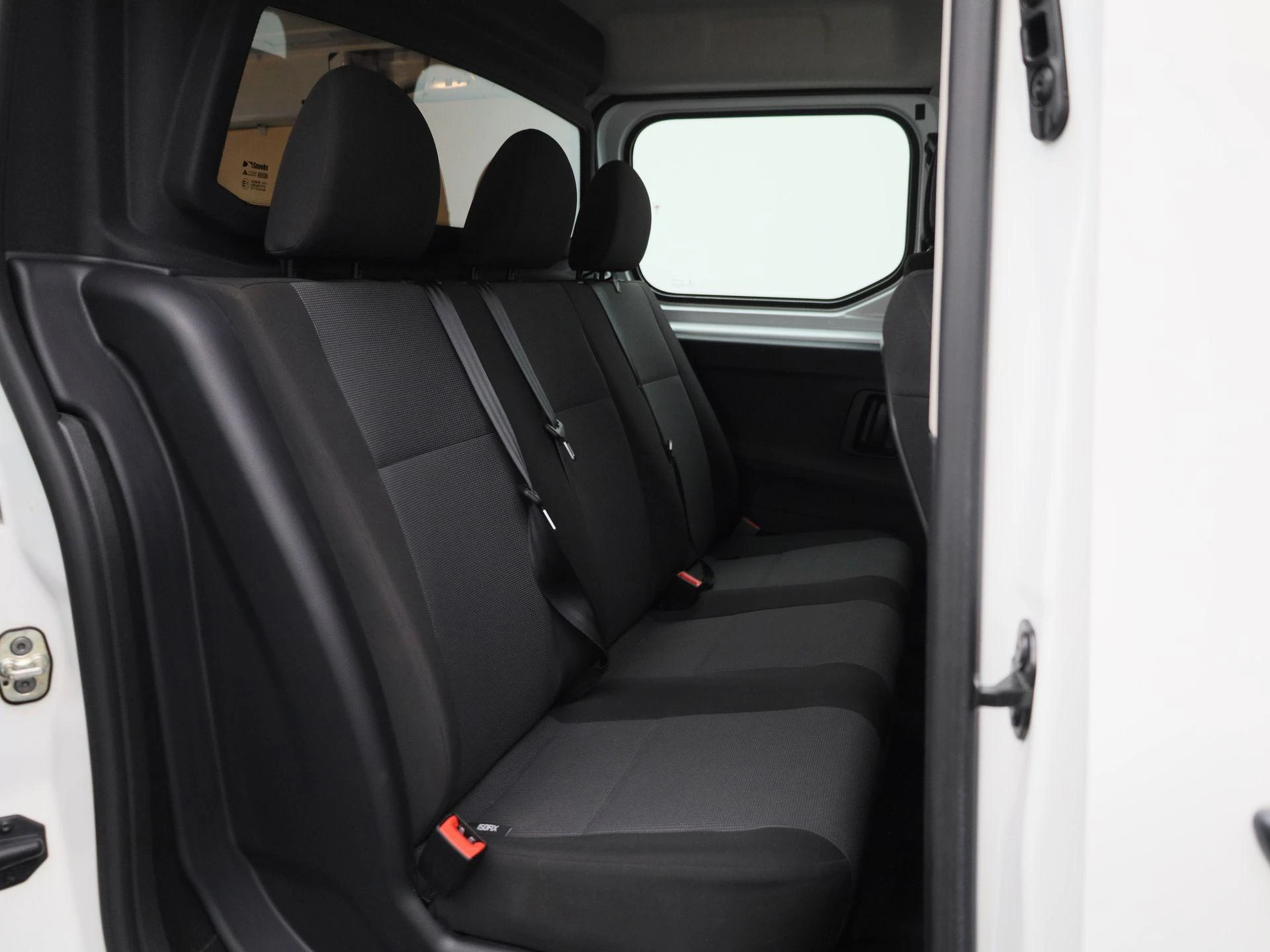 Peugeot-Partner-image-29