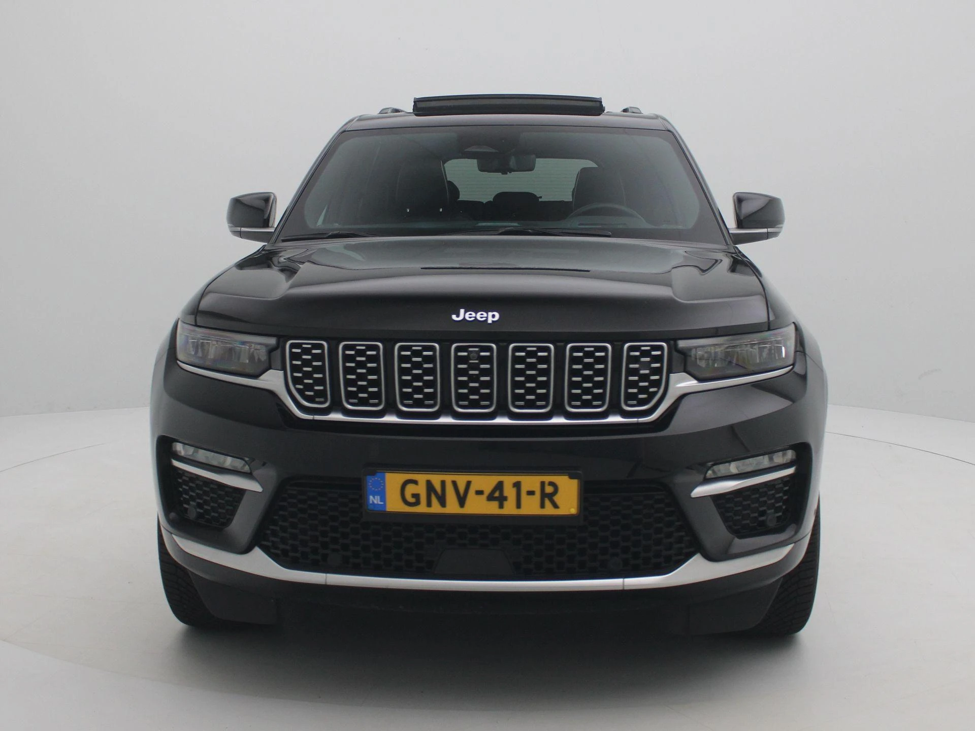 Jeep-Grand Cherokee-image-2