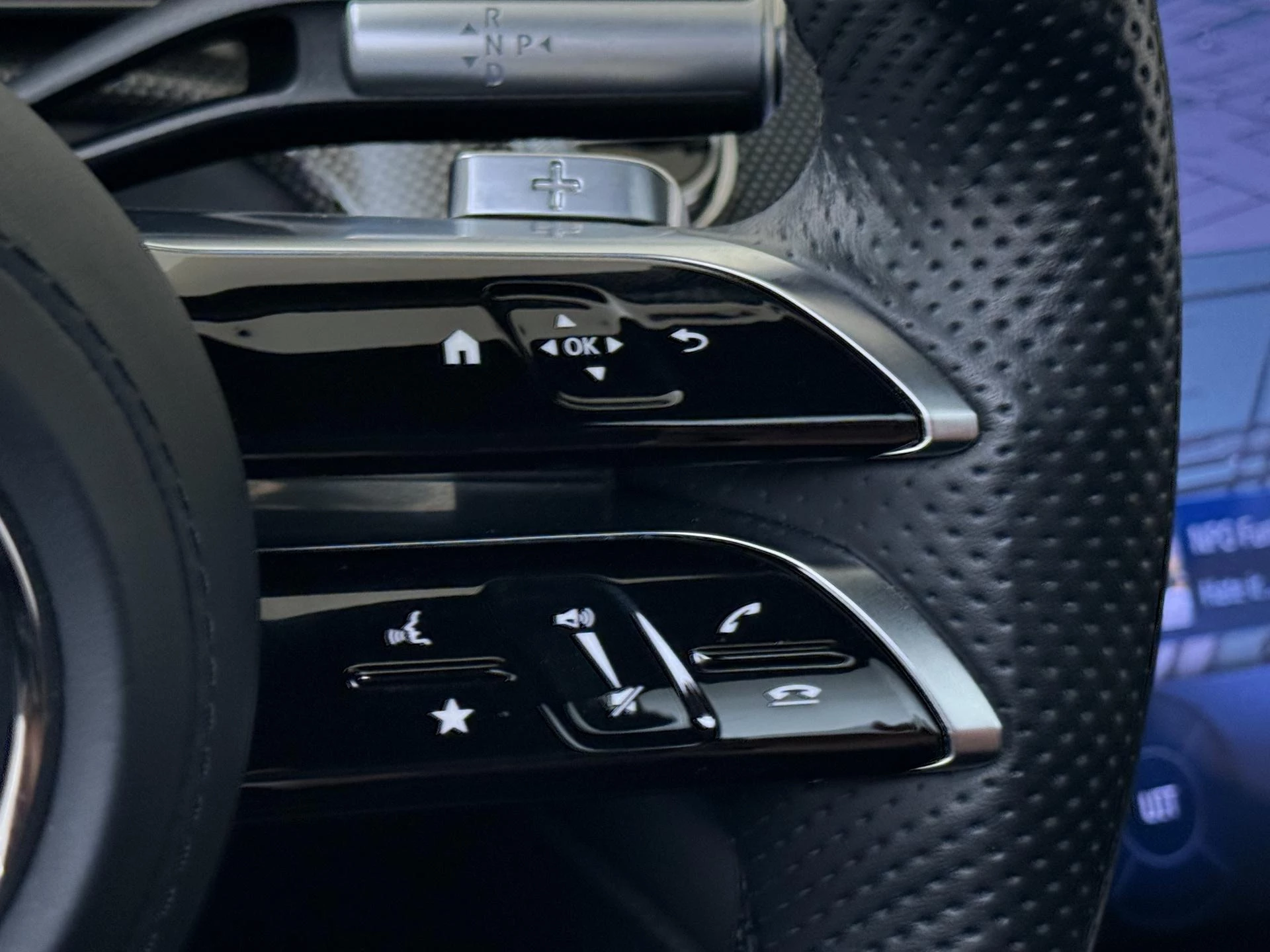 Mercedes-Benz-S-Klasse-image-13