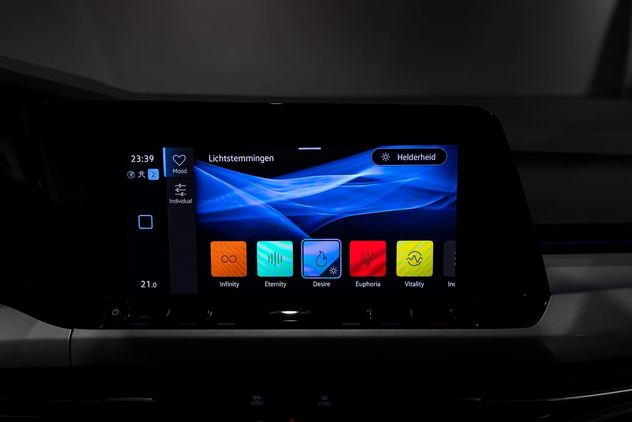 Volkswagen-Golf-image-16