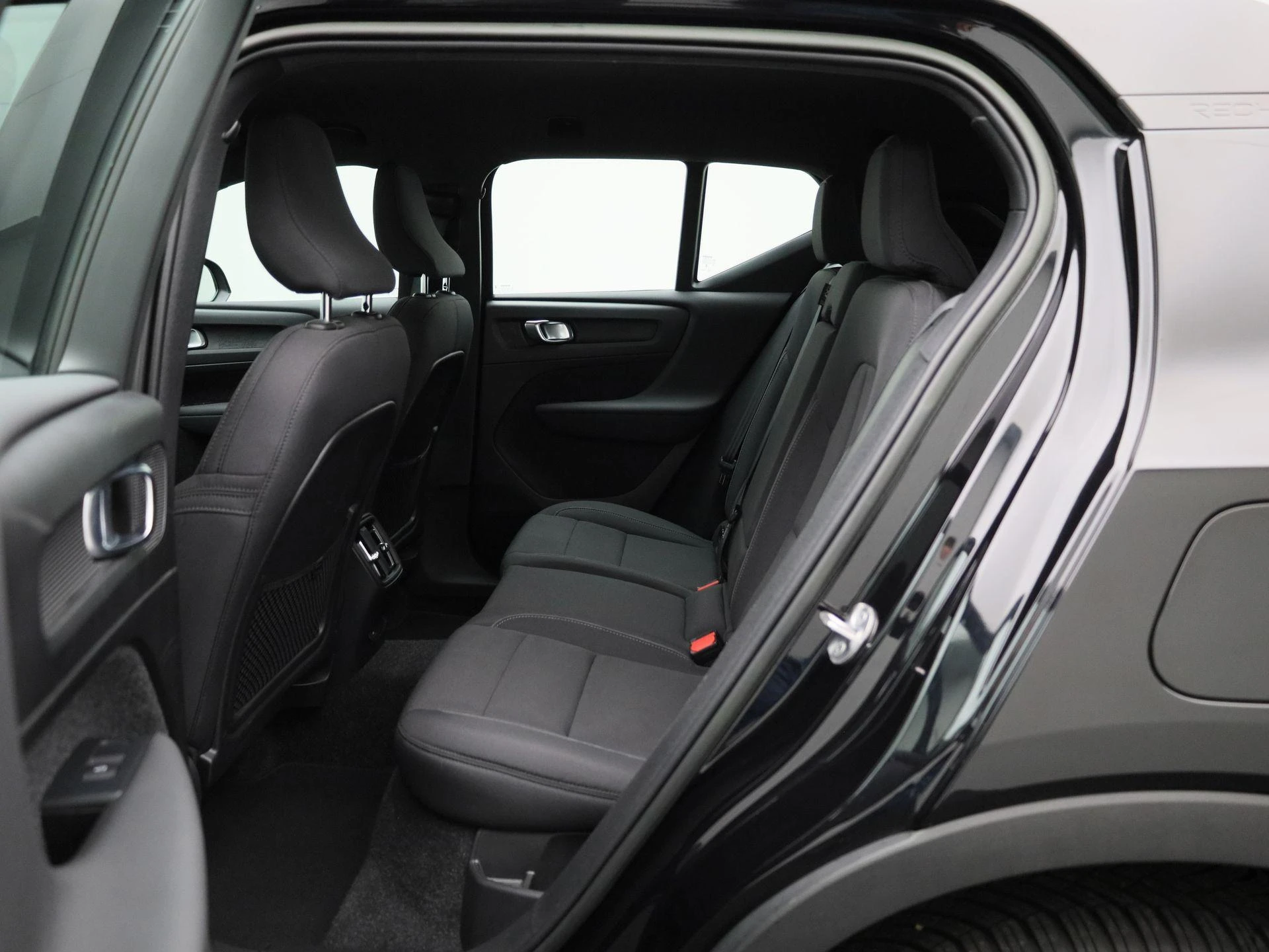 Volvo-XC40-image-9