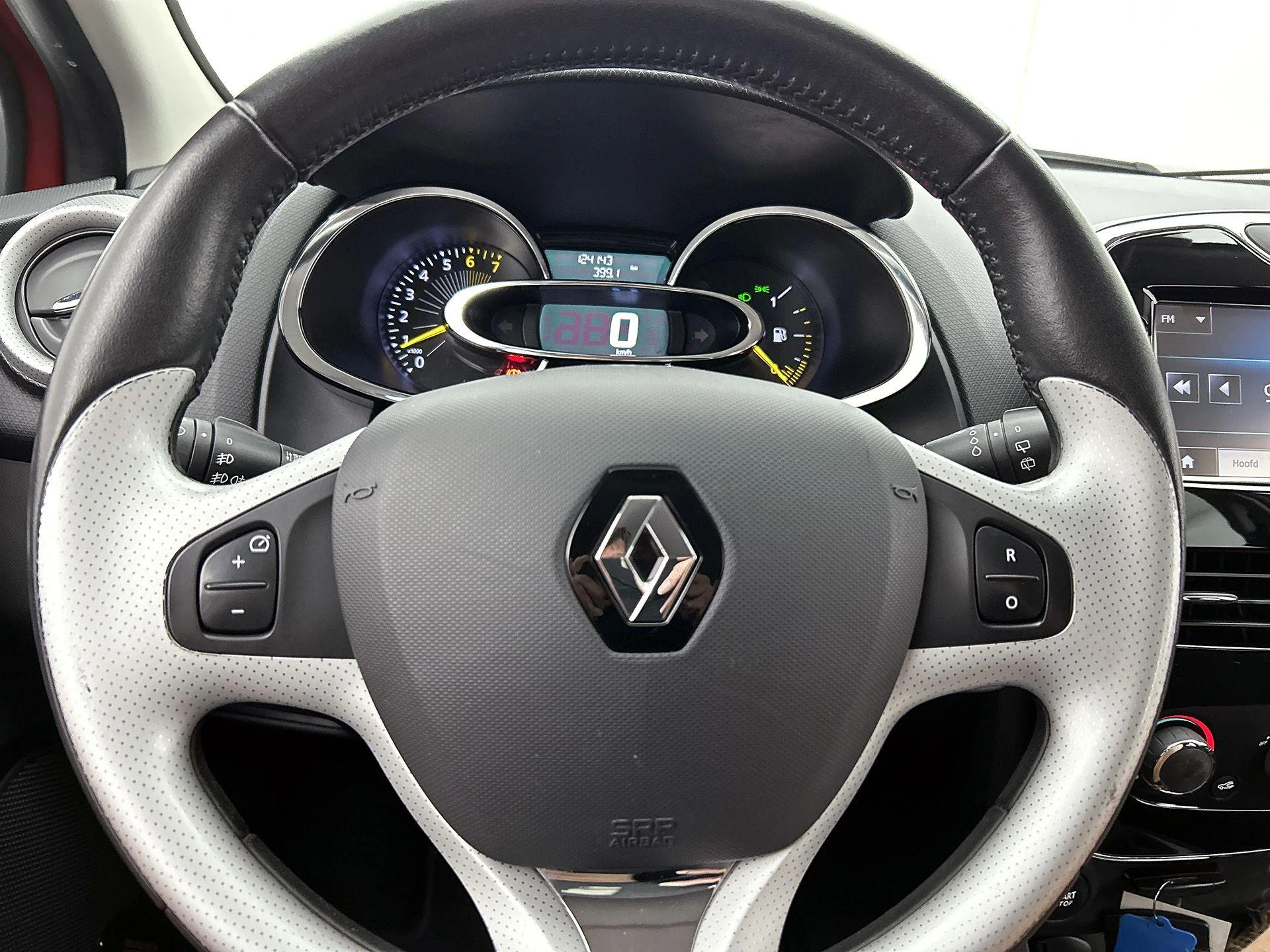 Renault-Clio-image-30