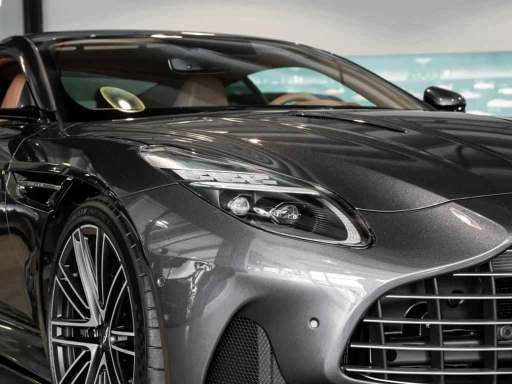 Aston Martin DB12 Coupe Aston Martin Hamburg