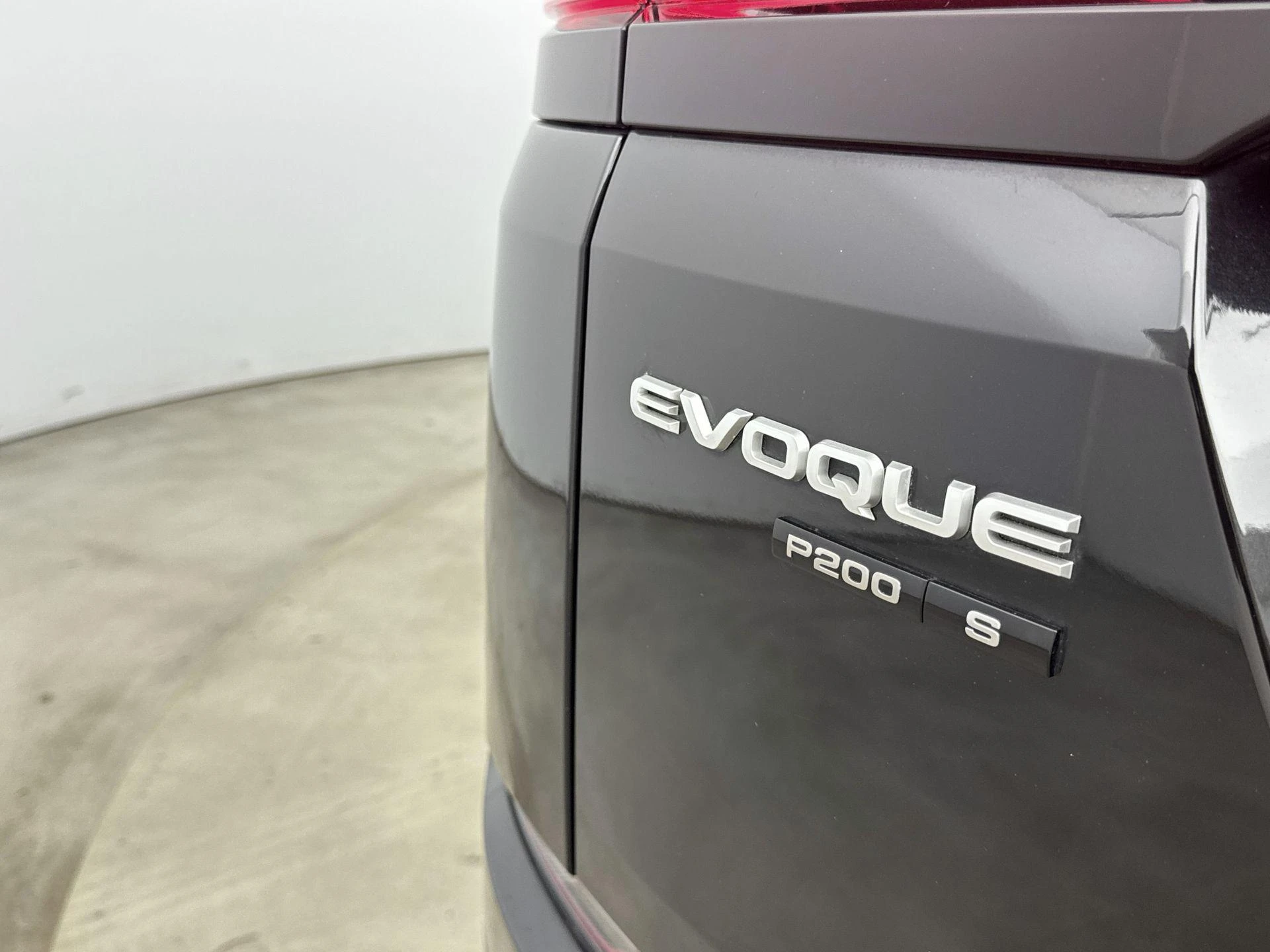 Land Rover-Range Rover Evoque-image-20
