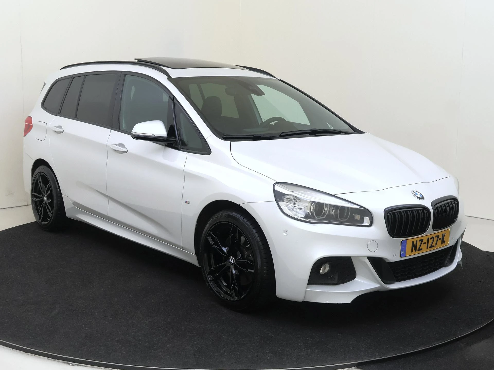 BMW-2 Serie-image-1