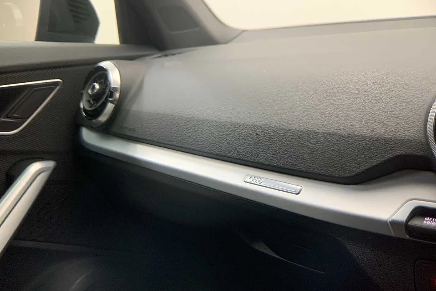 Audi-Q2-image-19