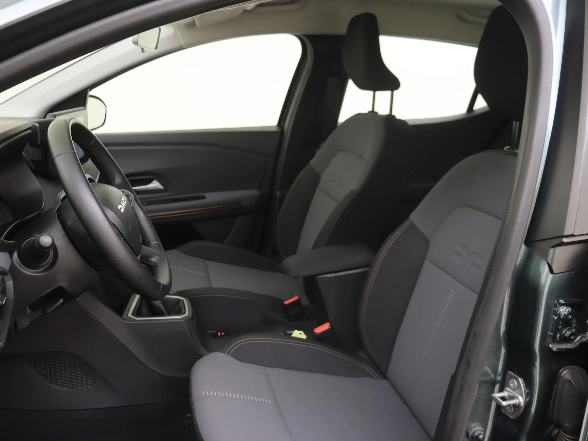 Dacia-Sandero Stepway-image-10
