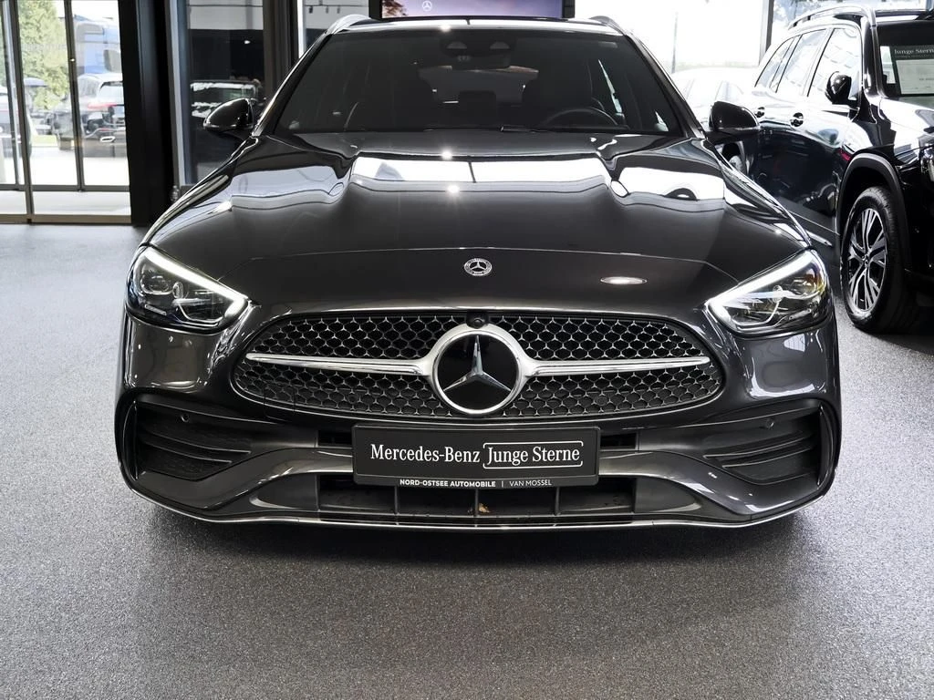 Mercedes-Benz-C-Klasse 300 d-image-3