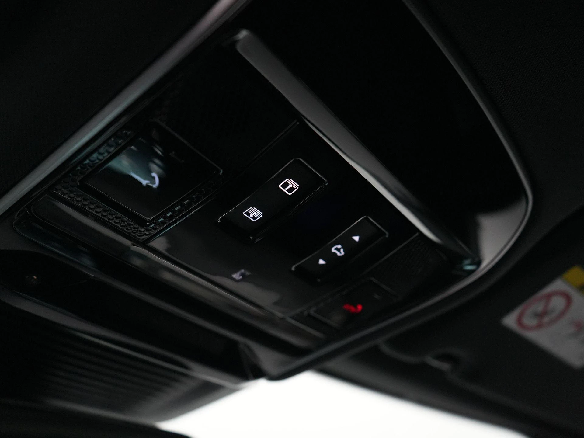 Land Rover-Range Rover Sport-image-33