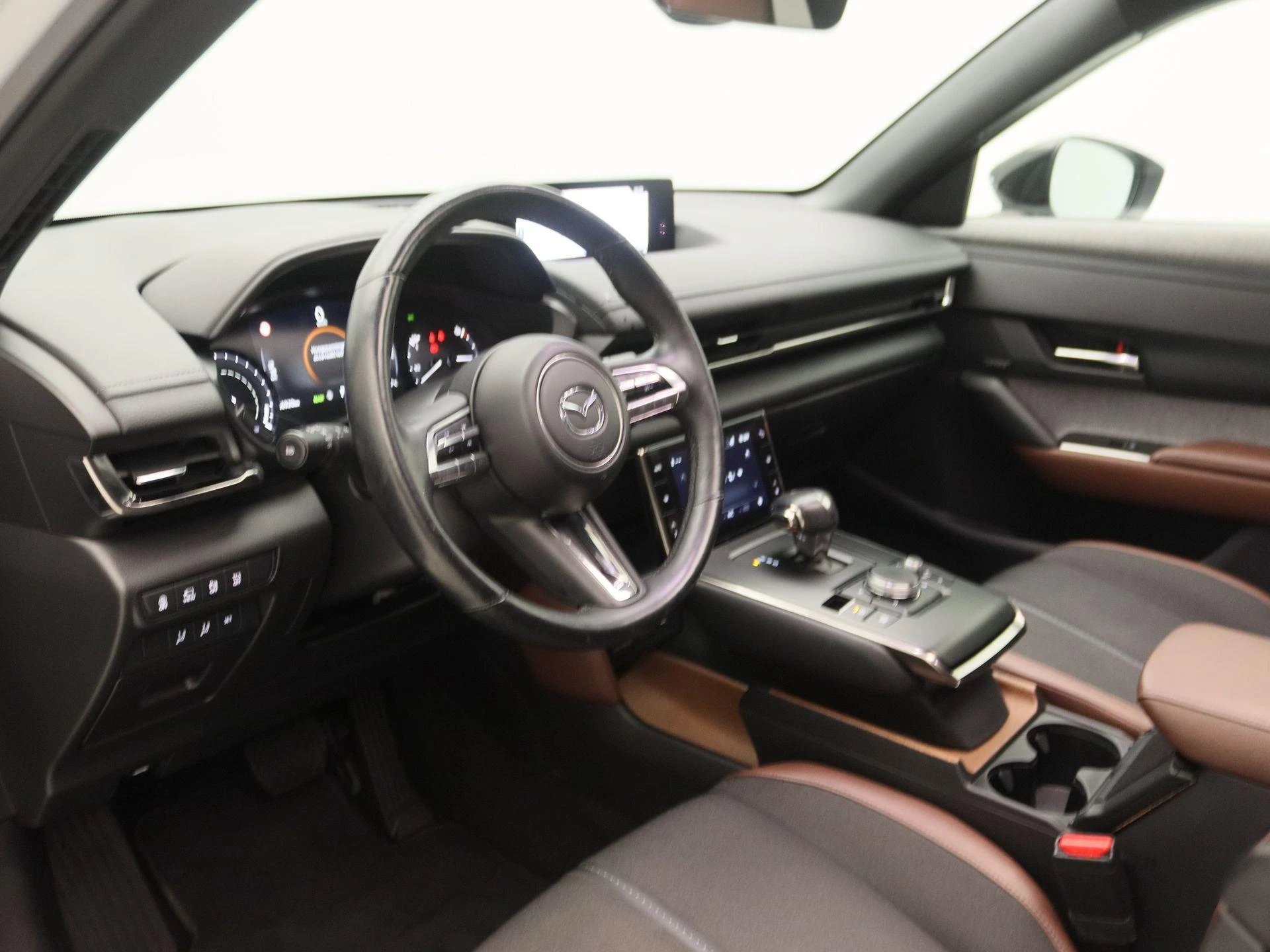 Mazda-MX-30-image-22