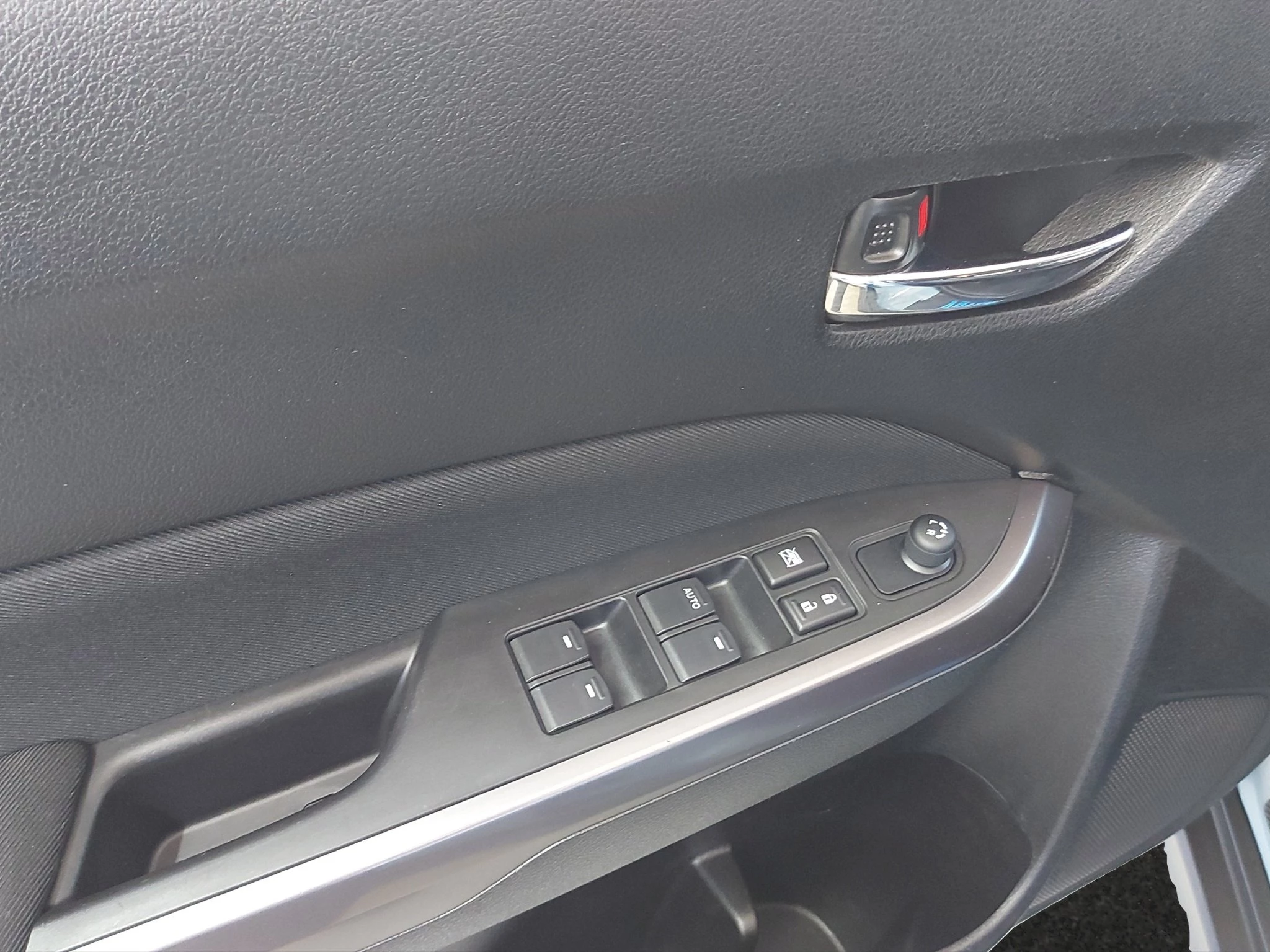 Suzuki Vitara Comfort KEYLESS*KLIMAAUT*RFK*LED*SHZ