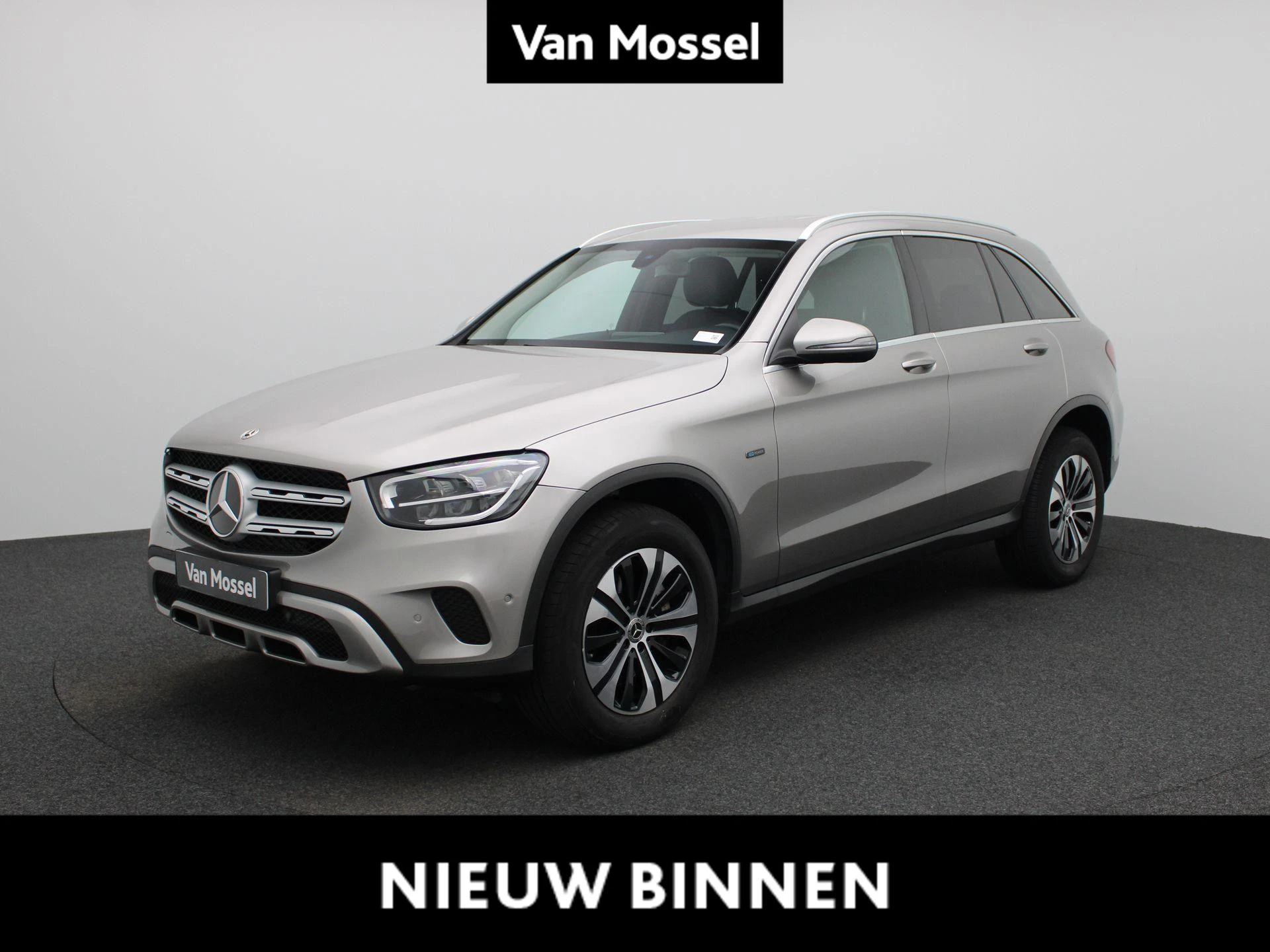 Mercedes-Benz-GLC-image-0