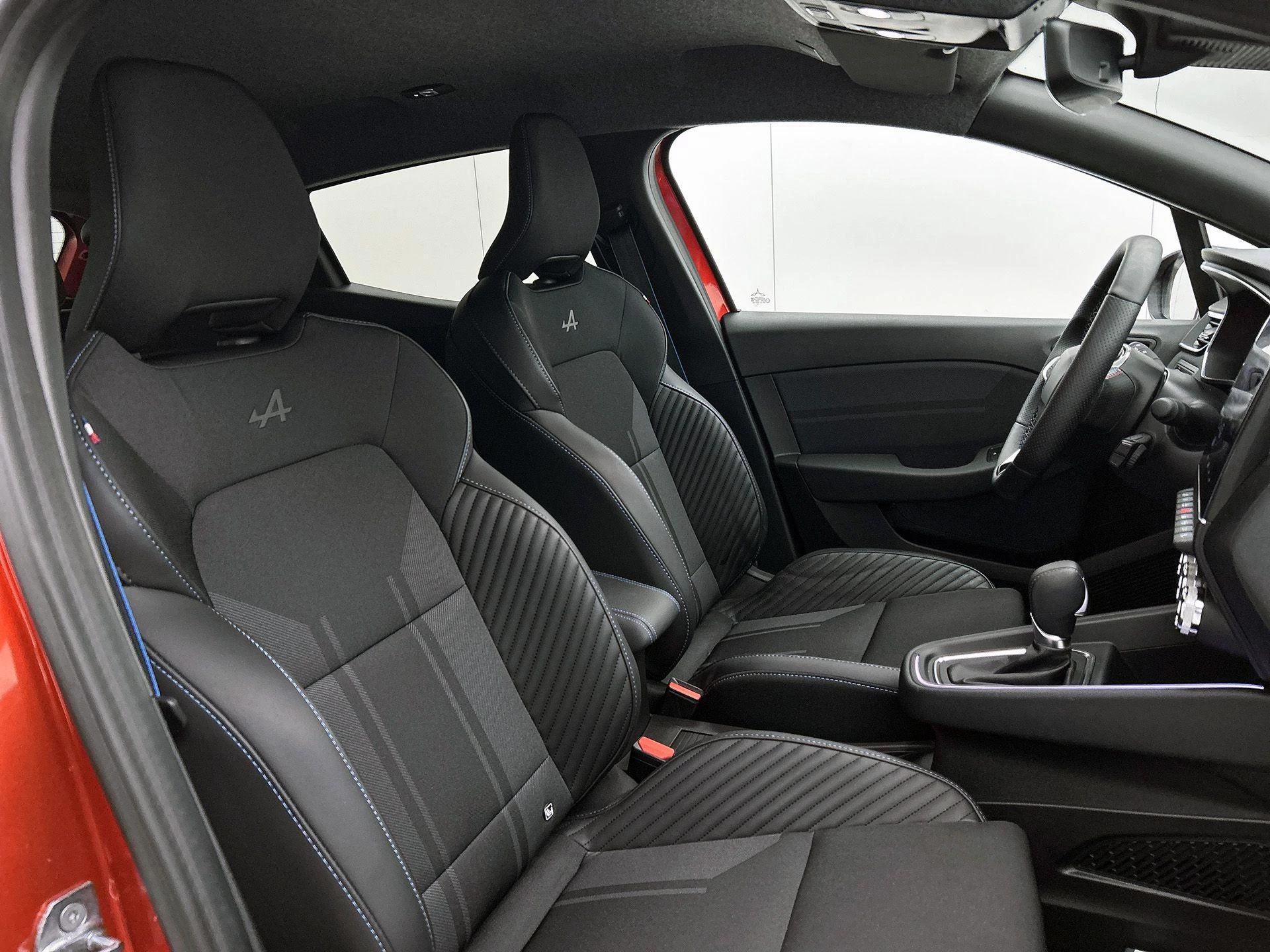 Renault-Clio-image-41