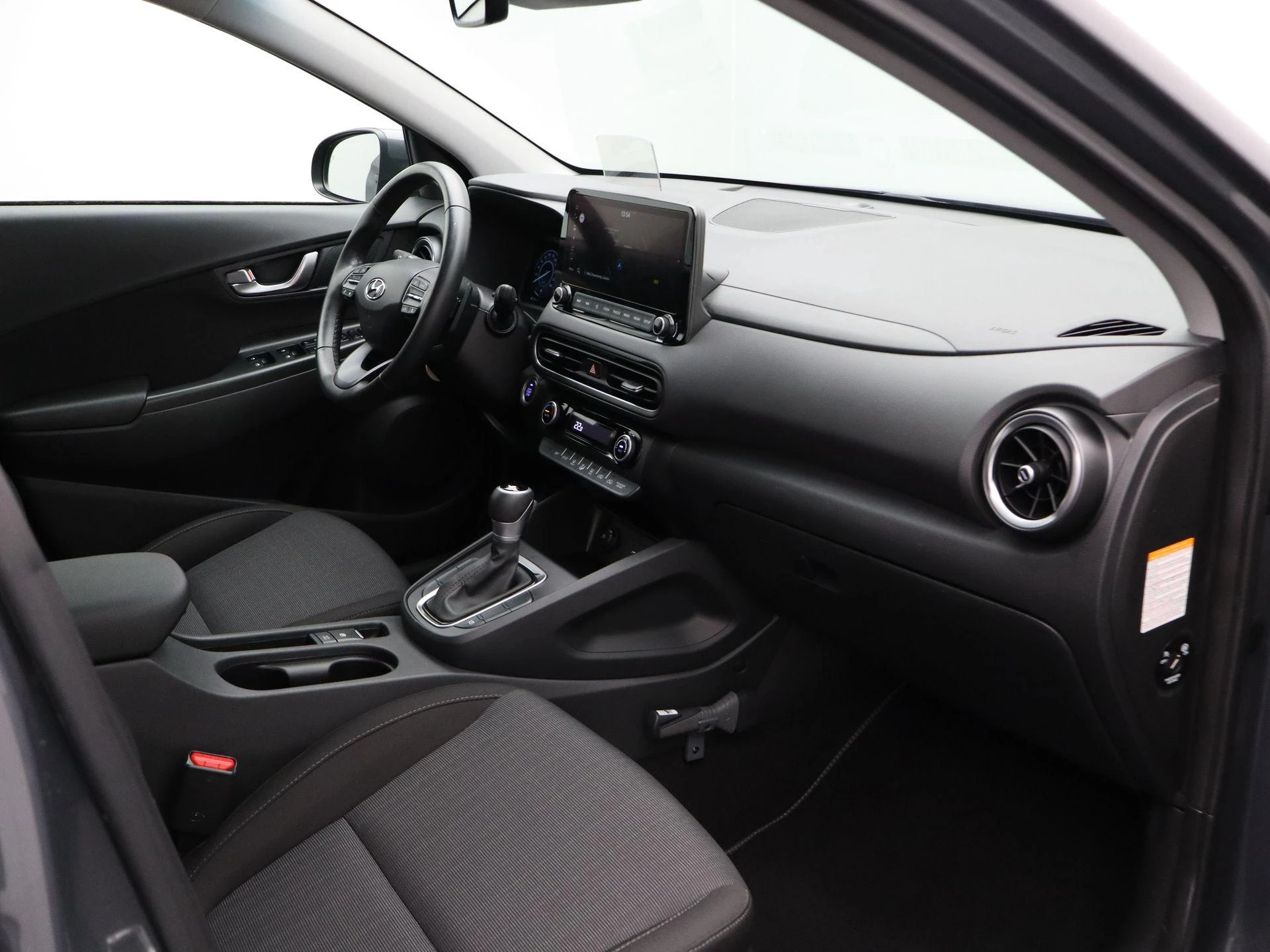 Hyundai-Kona-image-32