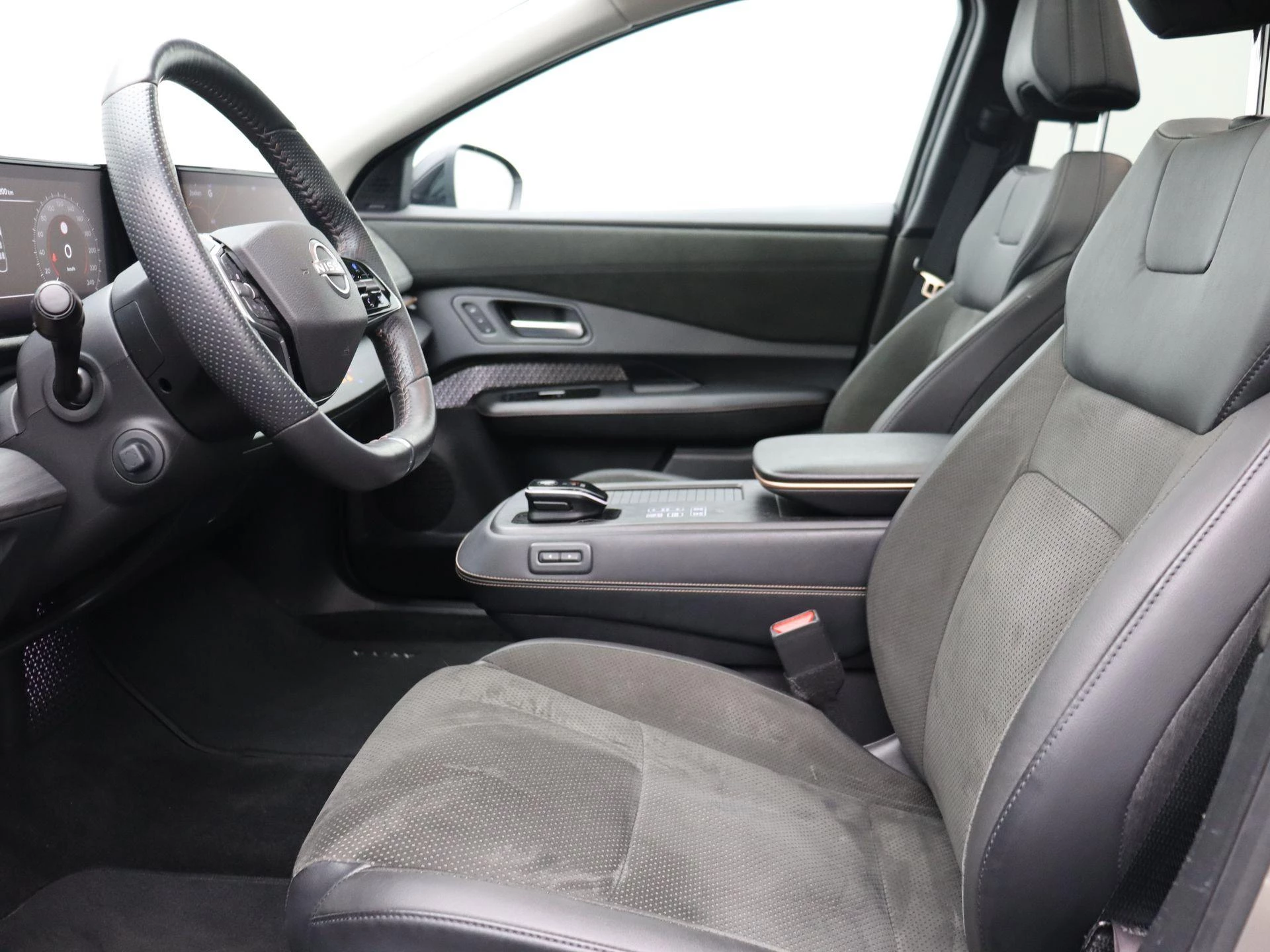 Nissan-ARIYA-image-17