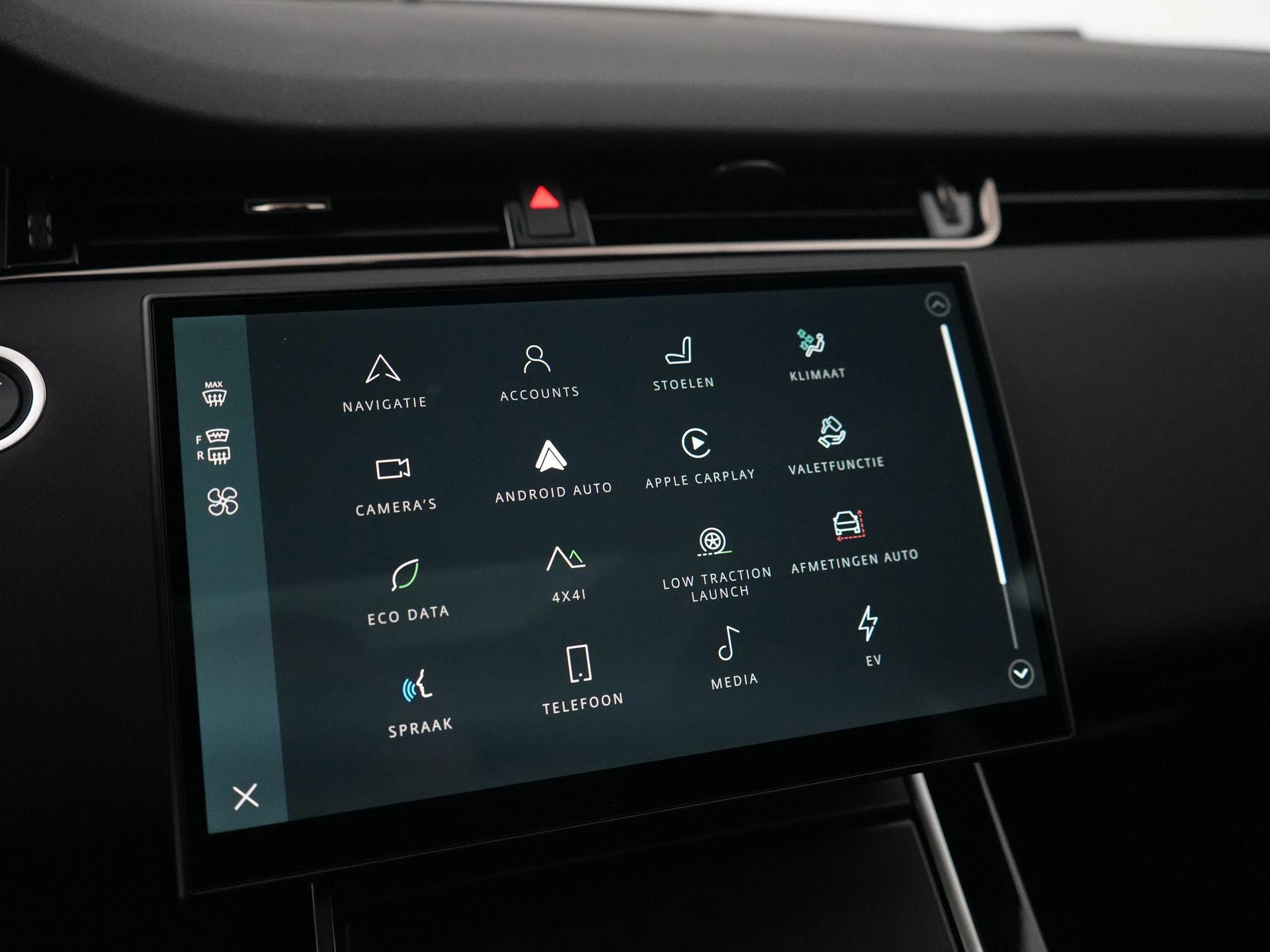 Land Rover-Range Rover Evoque-image-19