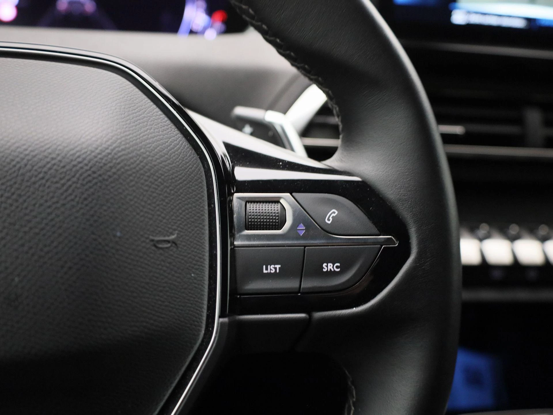 Peugeot-5008-image-21