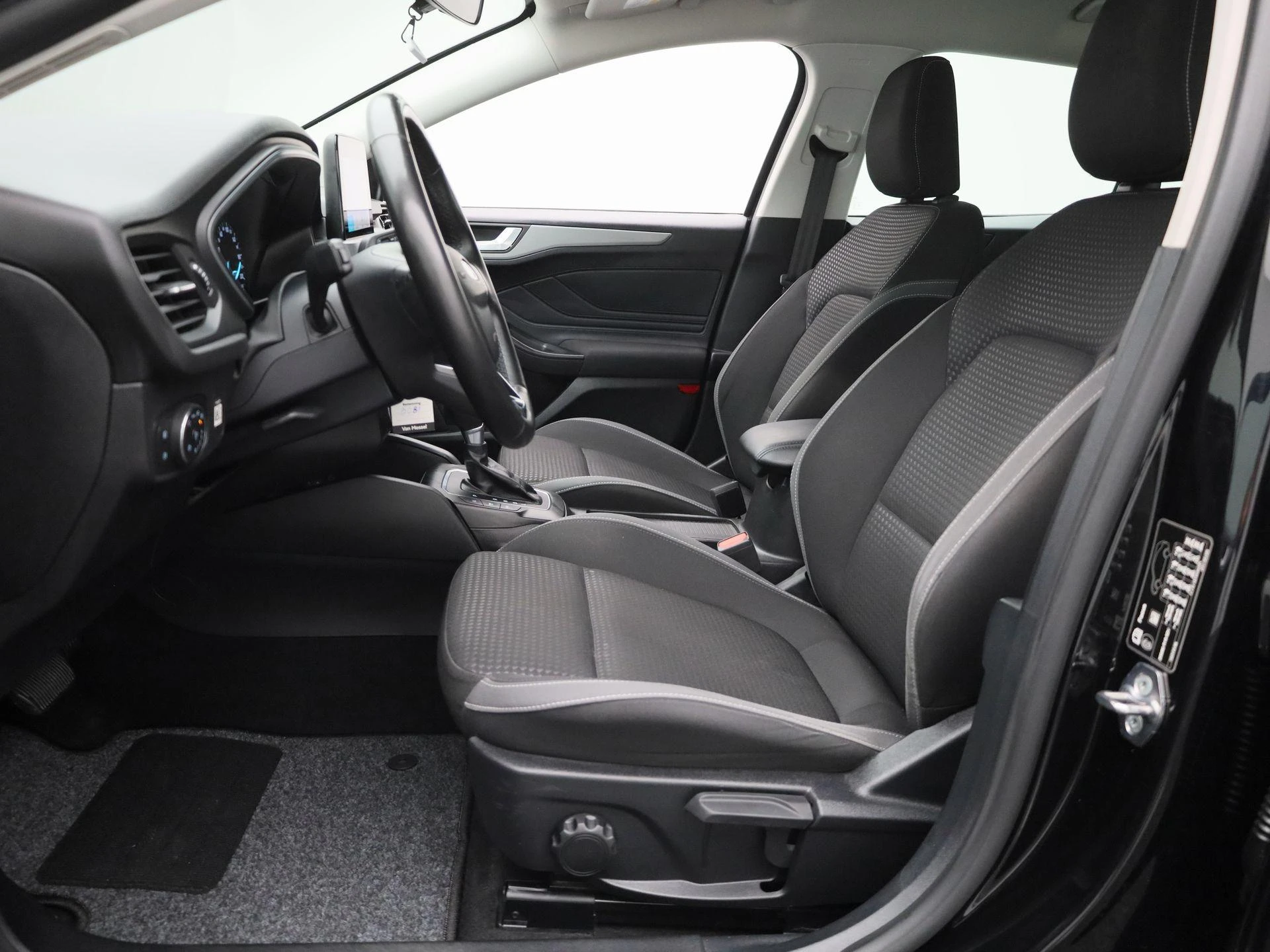 Ford-Focus-image-9