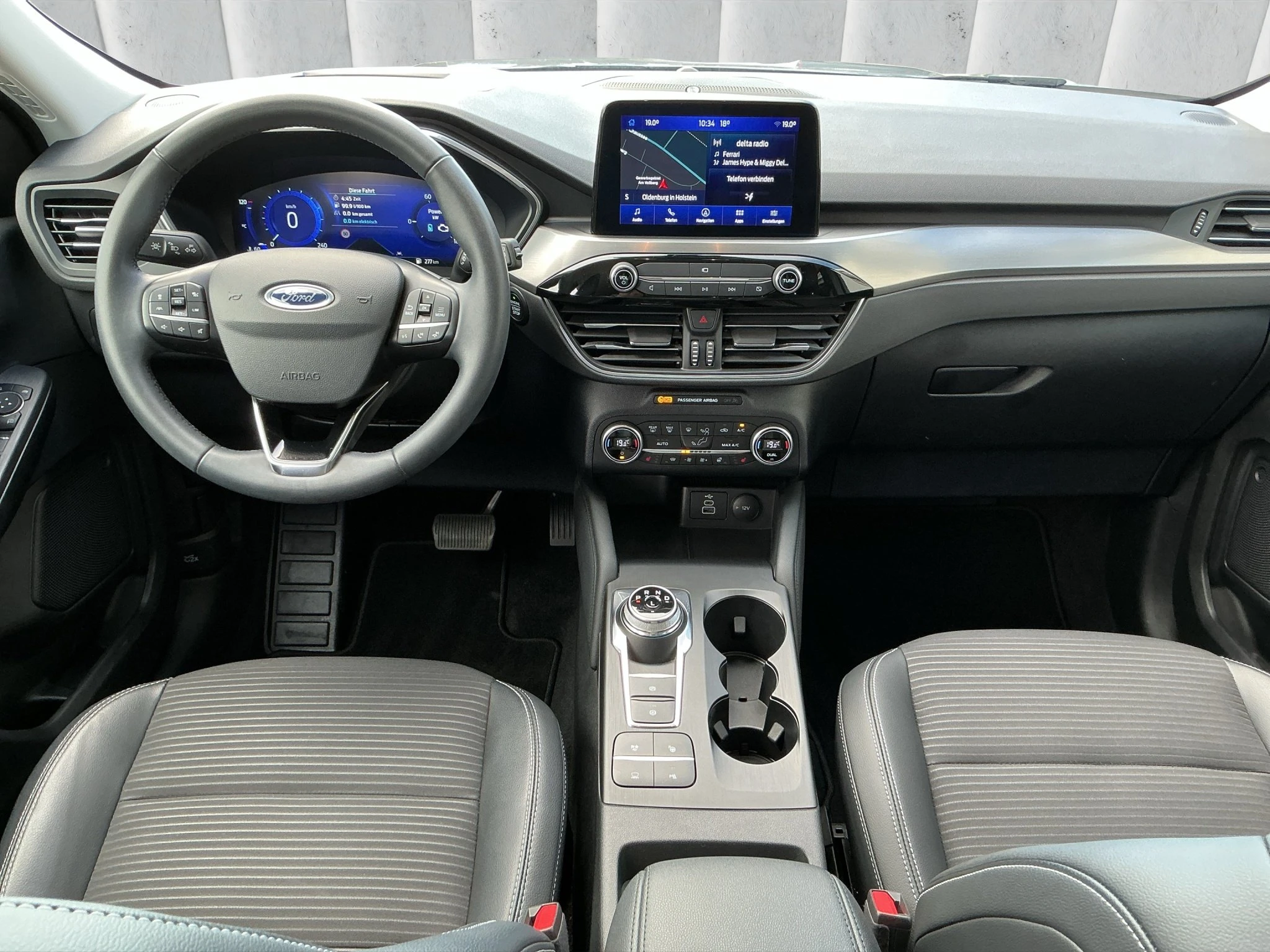 Ford-Kuga-image-11