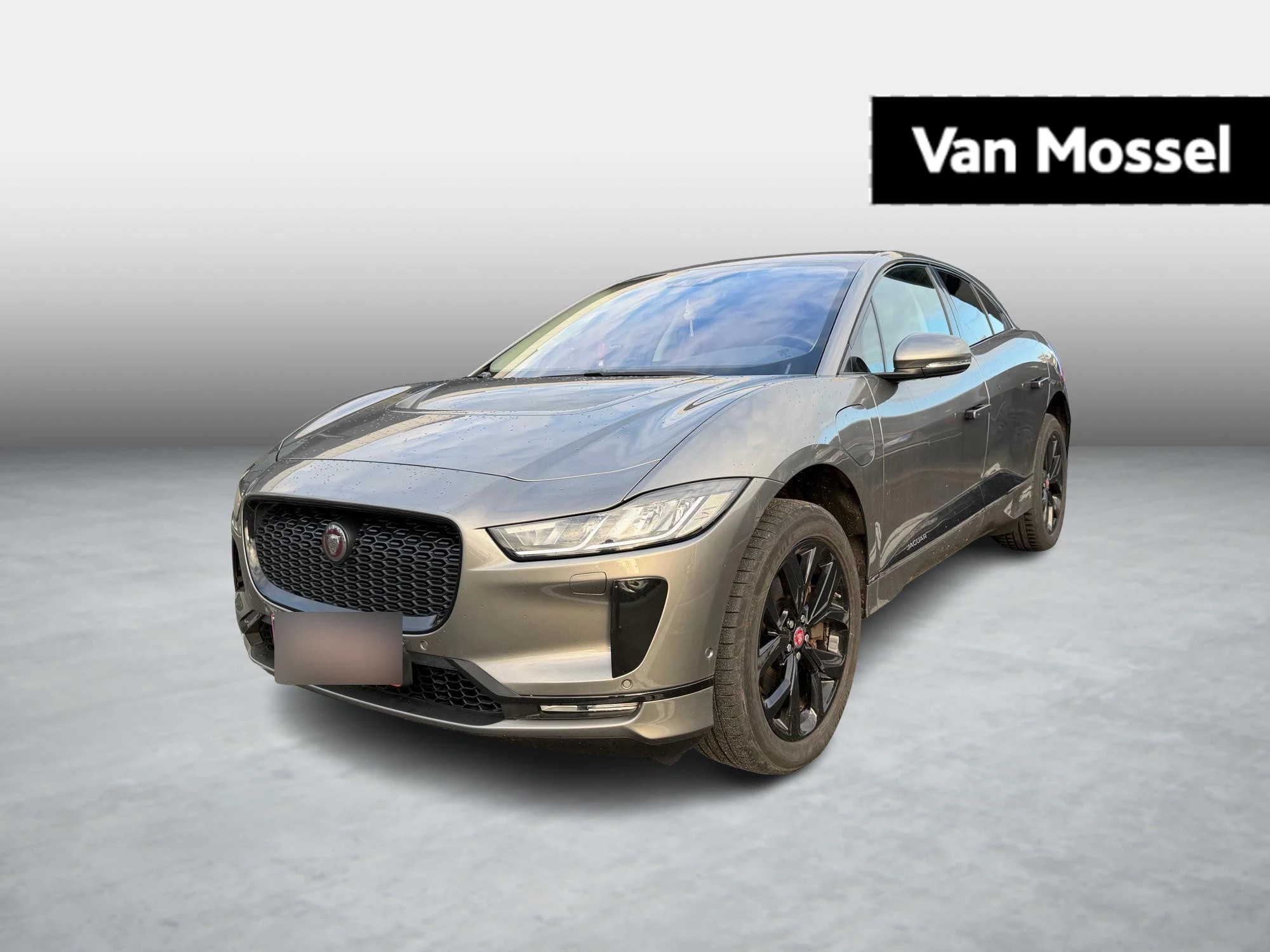 Jaguar-I-PACE-image-0