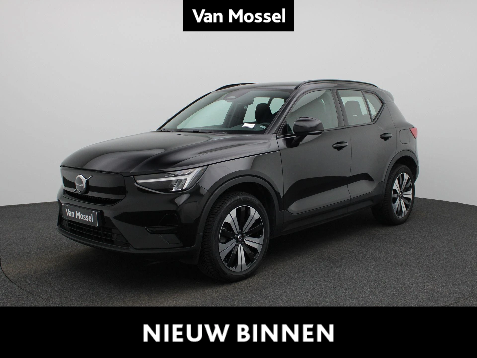 Volvo-XC40-image-0