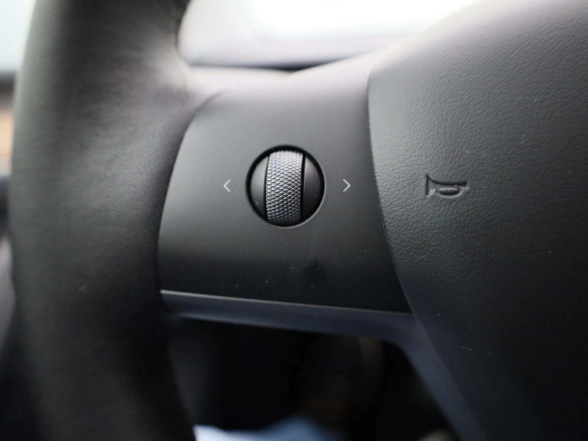 Tesla-Model Y-image-22