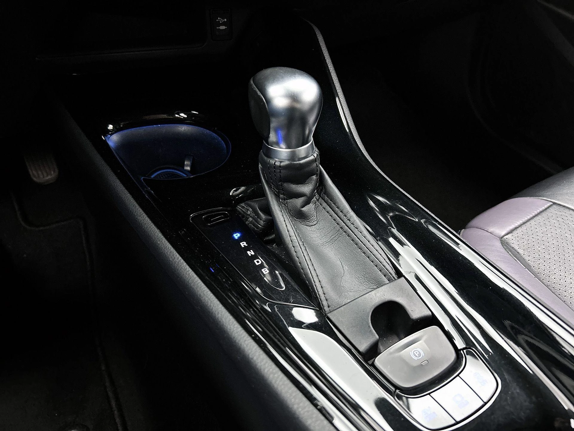 Toyota-C-HR-image-29