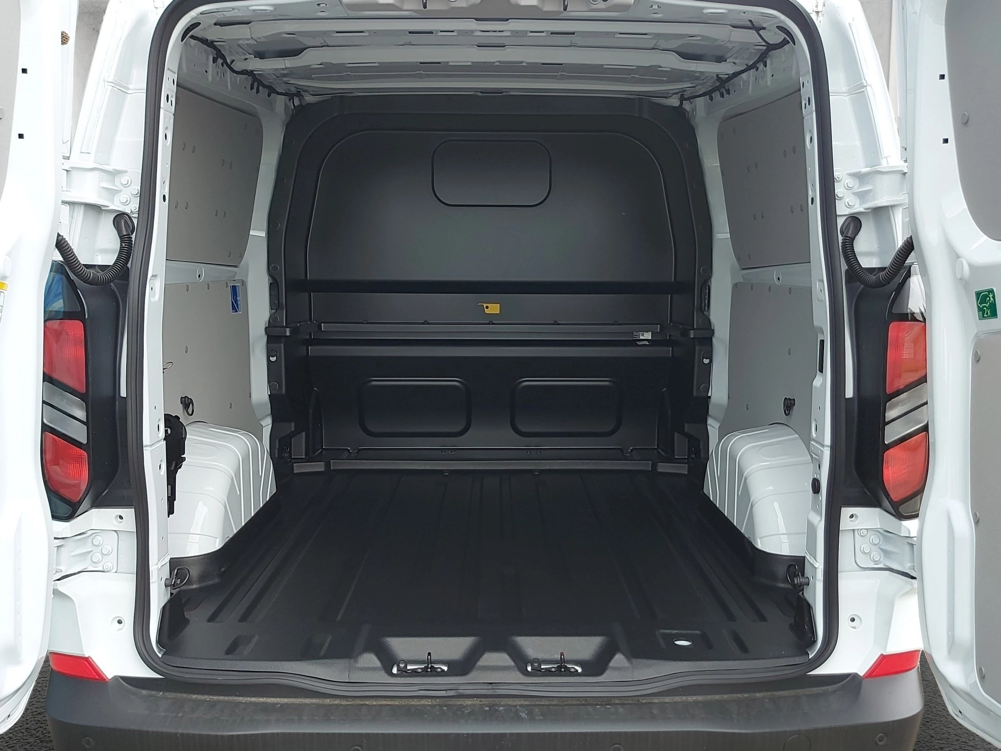 Ford-Transit Custom-image-17