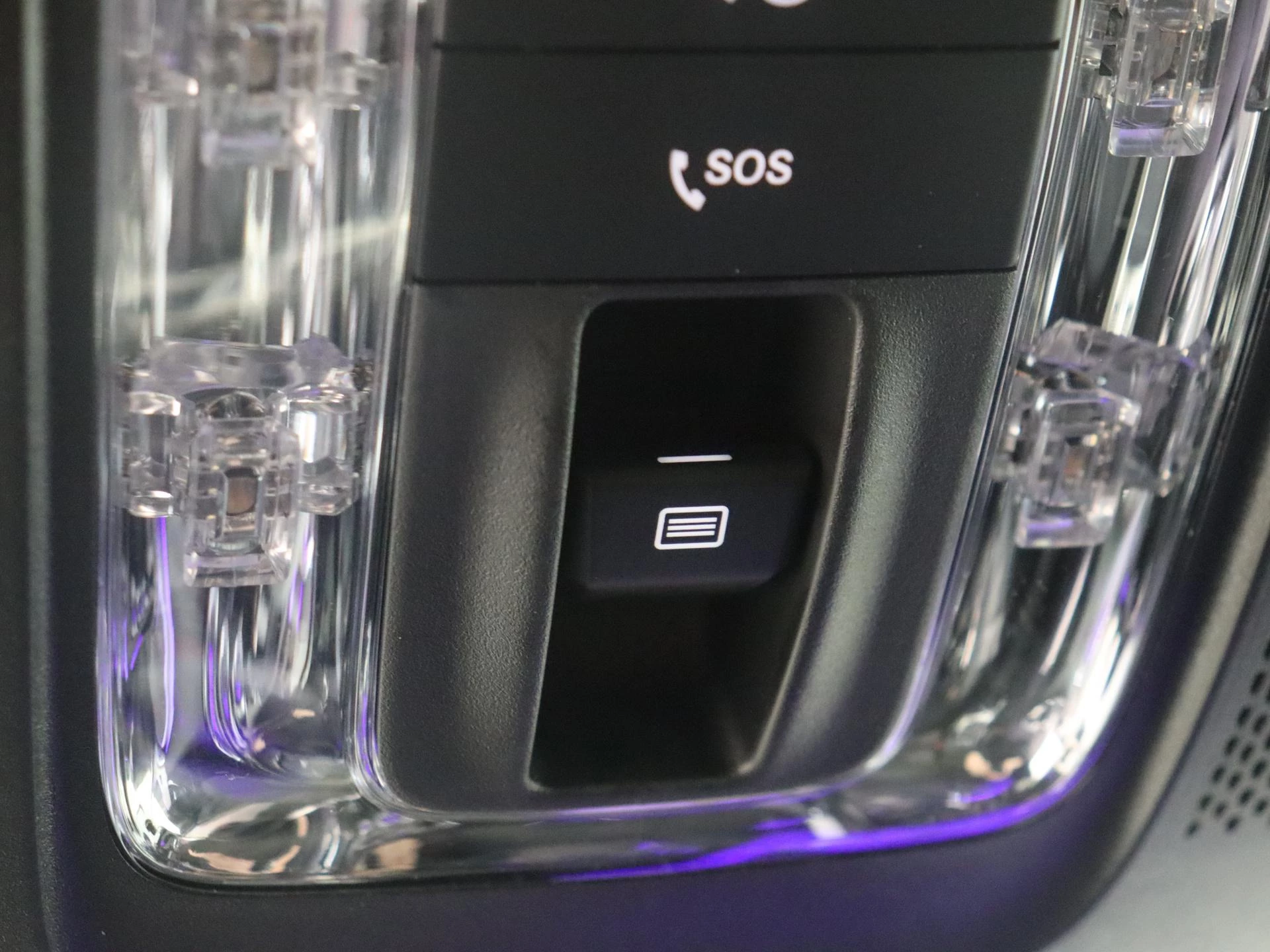 Mercedes-Benz-CLA-image-27