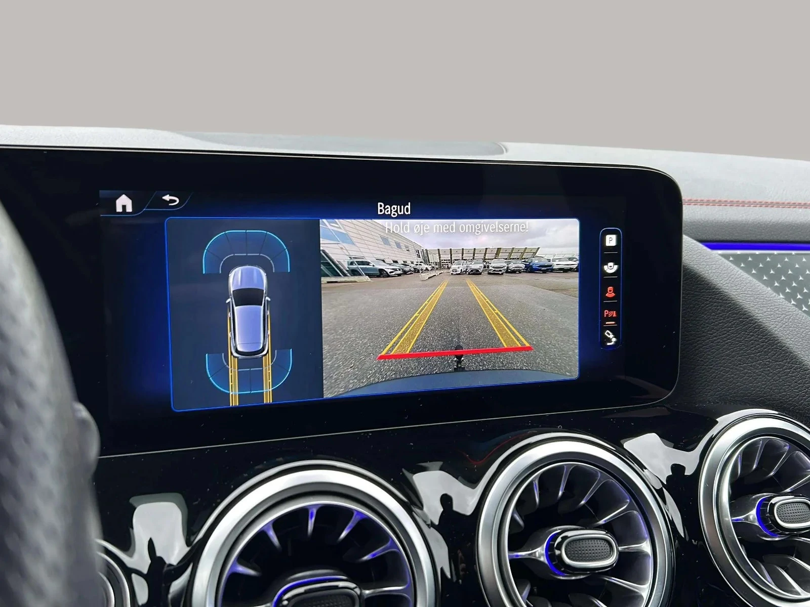 Mercedes-Benz-EQA-image-18