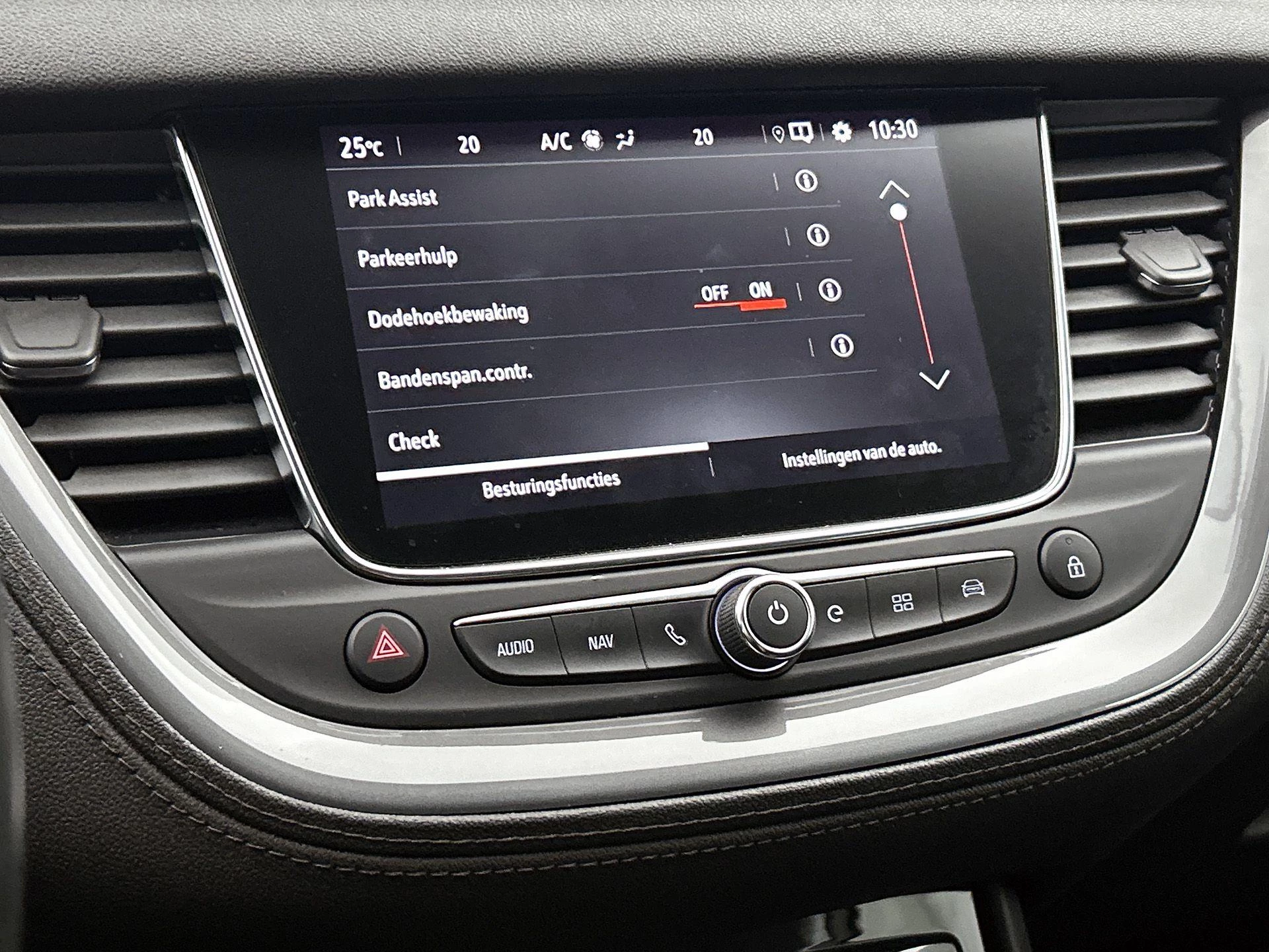 Opel Grandland X 1.6 Turbo Hybrid Elegance