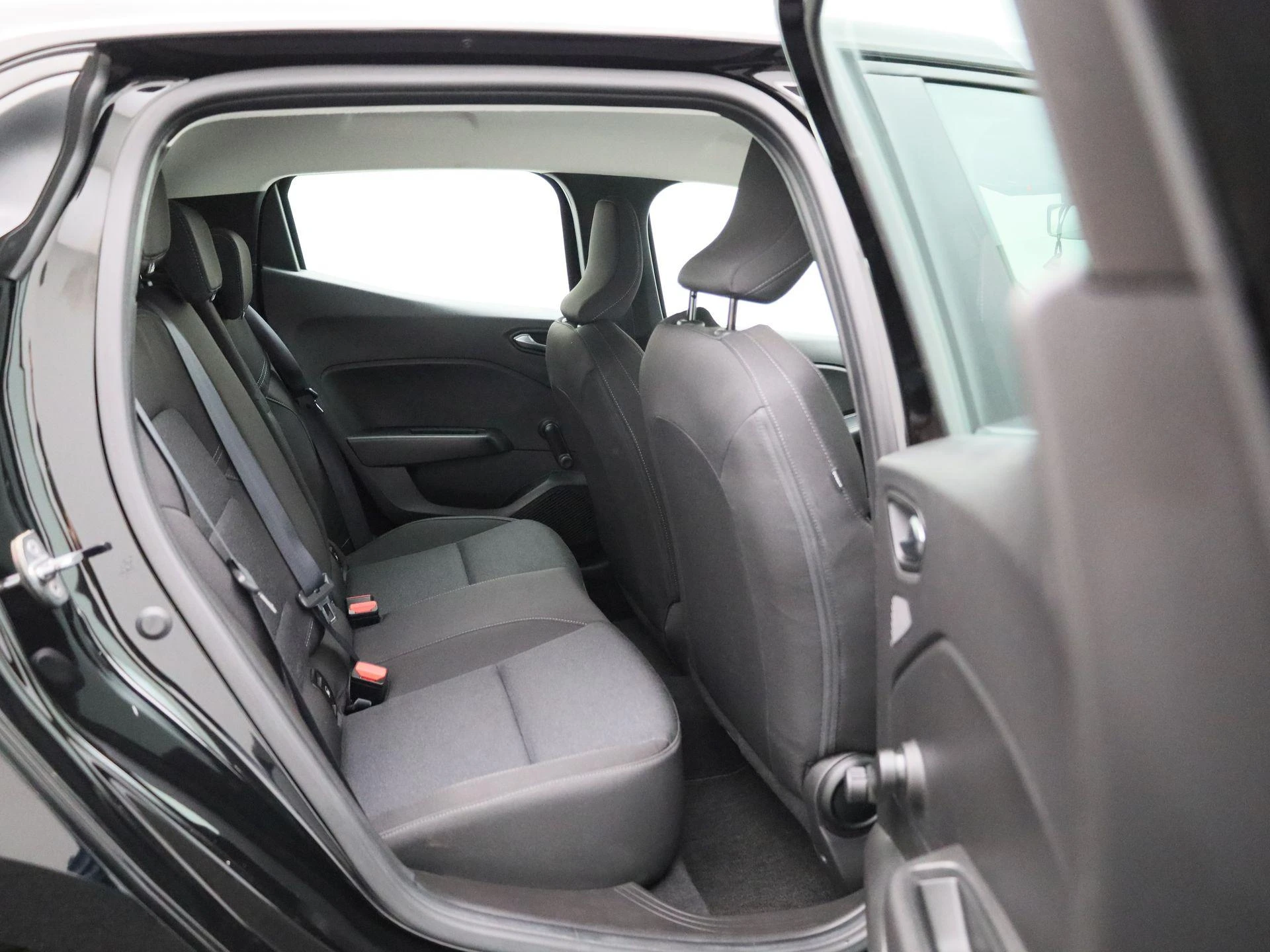 Renault-Clio-image-30