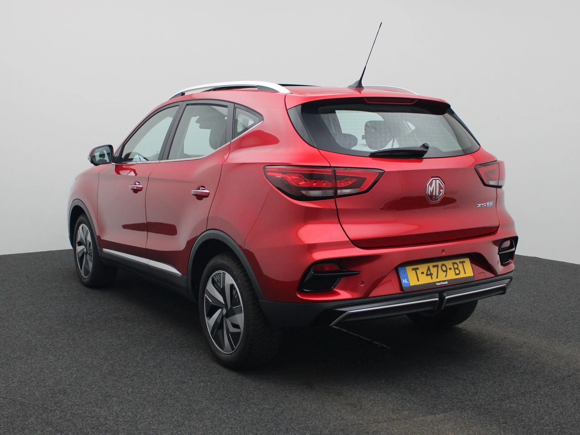 MG ZS EV Long Range Luxury 70 kWh