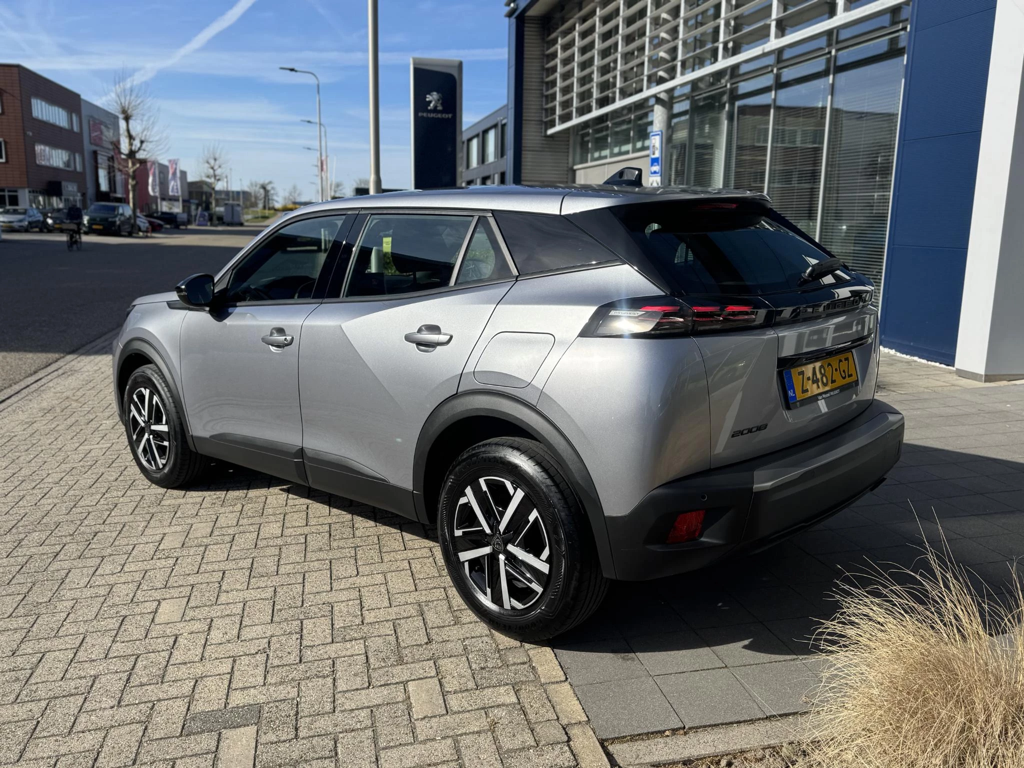 Peugeot-2008-image-3