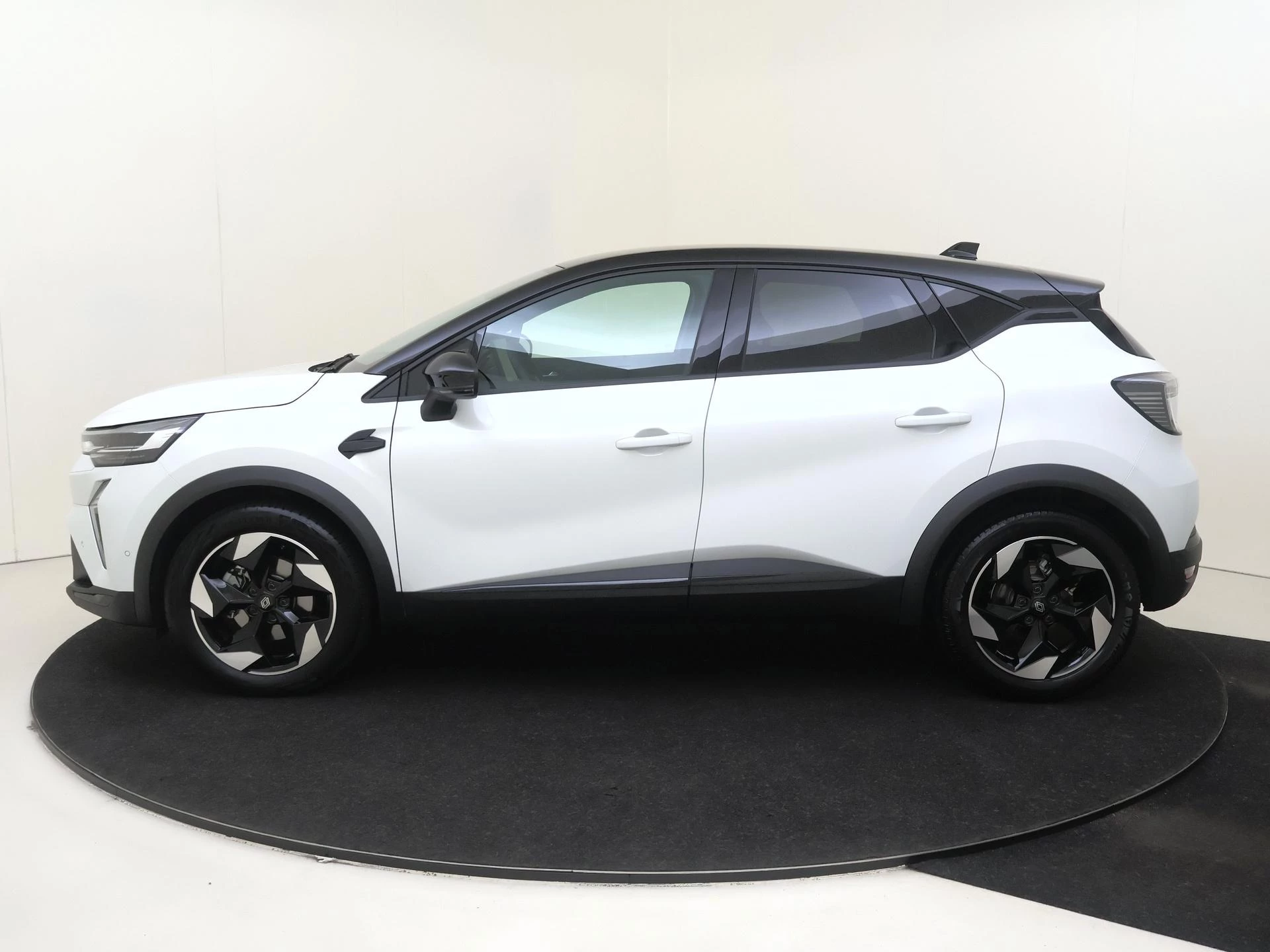 Renault Captur 1.8 E-Tech full hybrid 160 techno