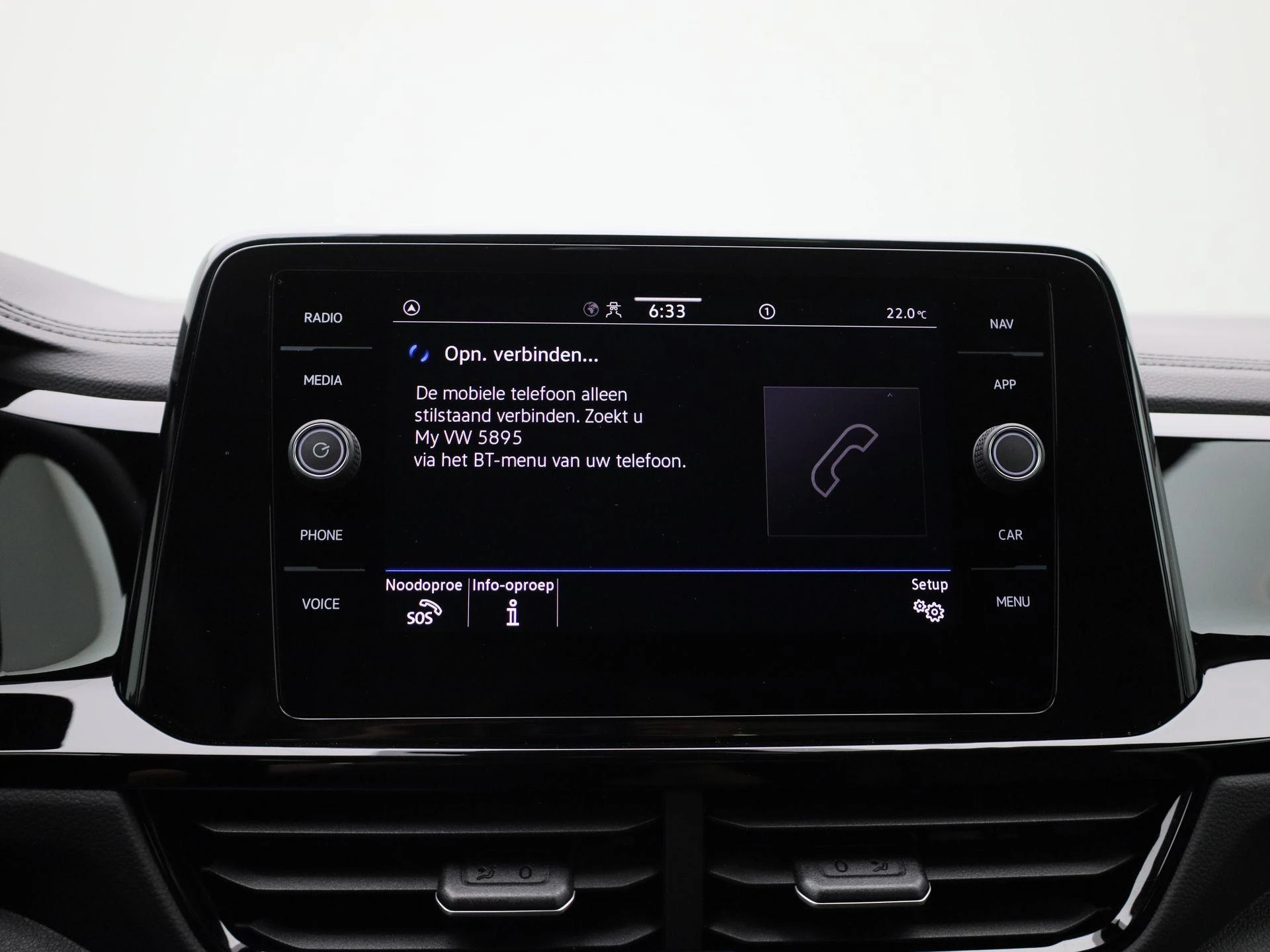 Volkswagen-T-Roc-image-23