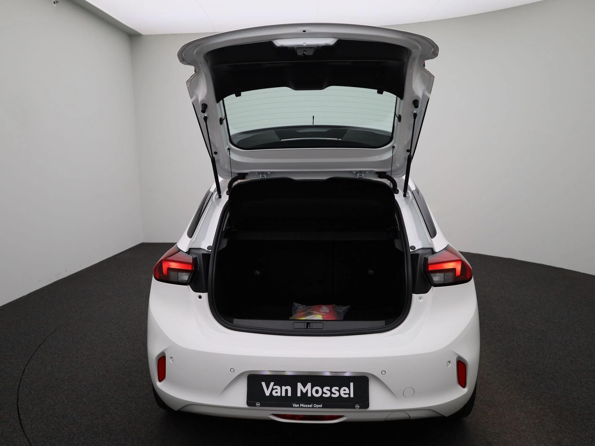 Opel-Corsa-e-image-10