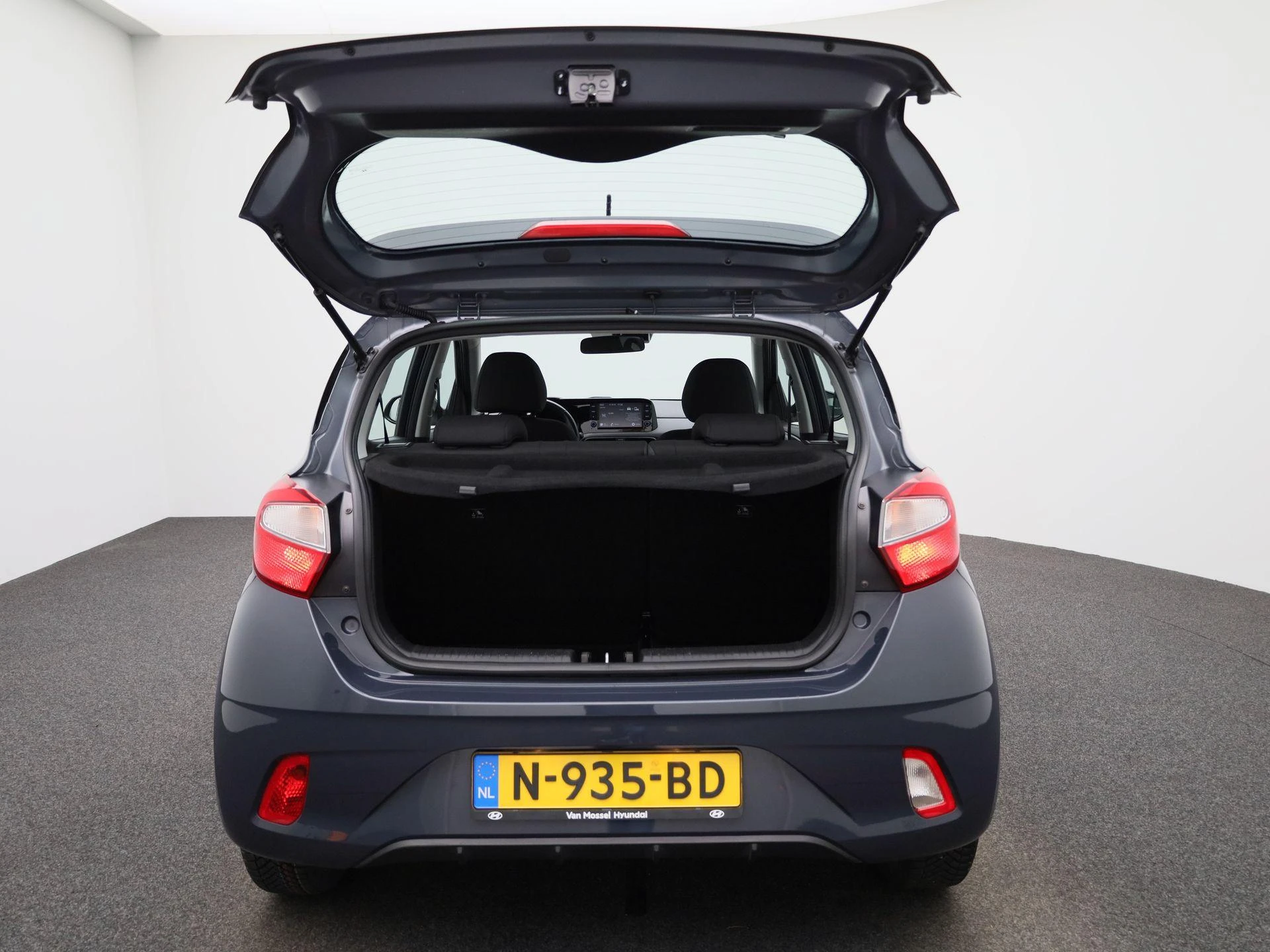 Hyundai-i10-image-10