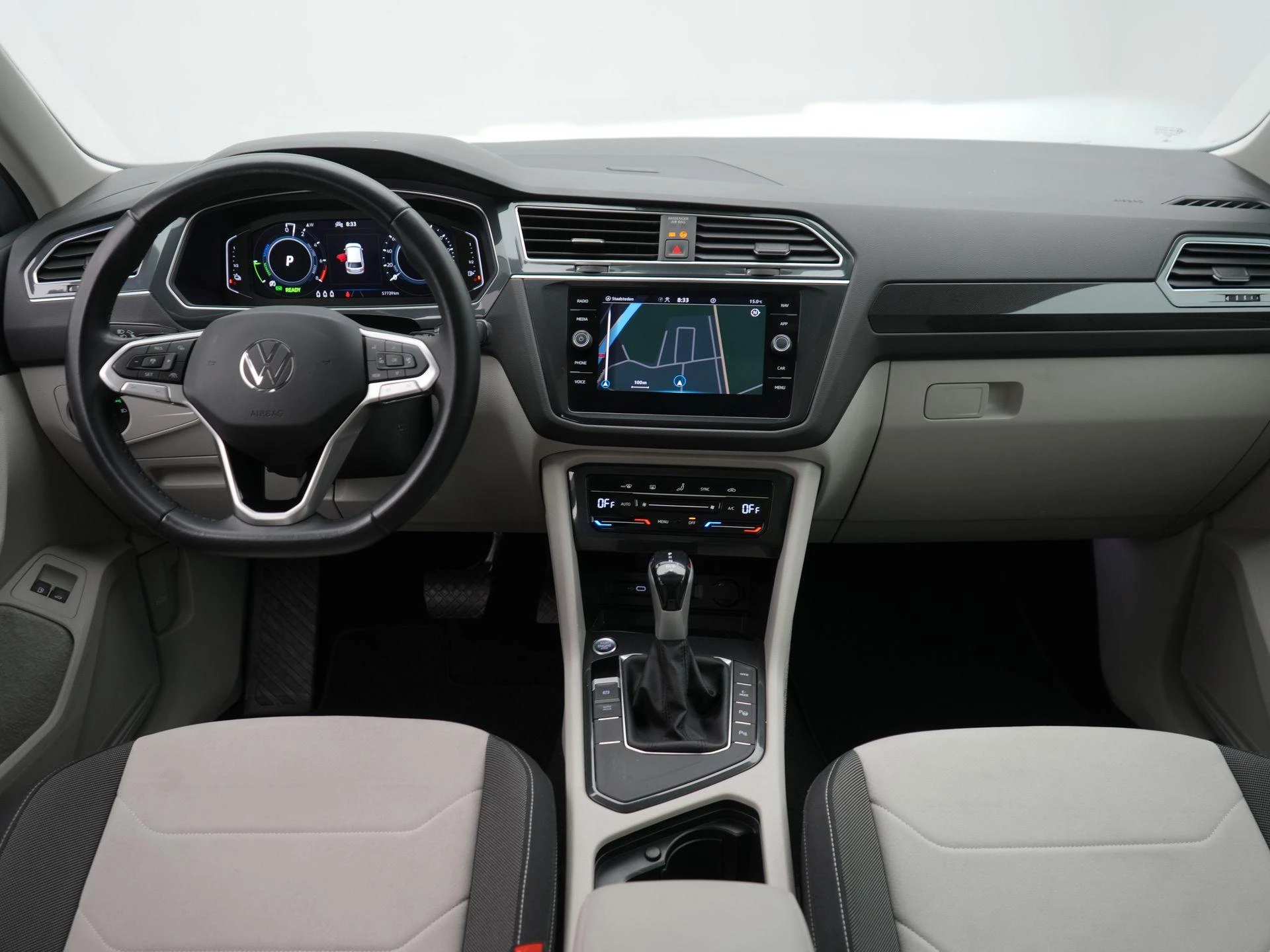 Volkswagen-Tiguan-image-6