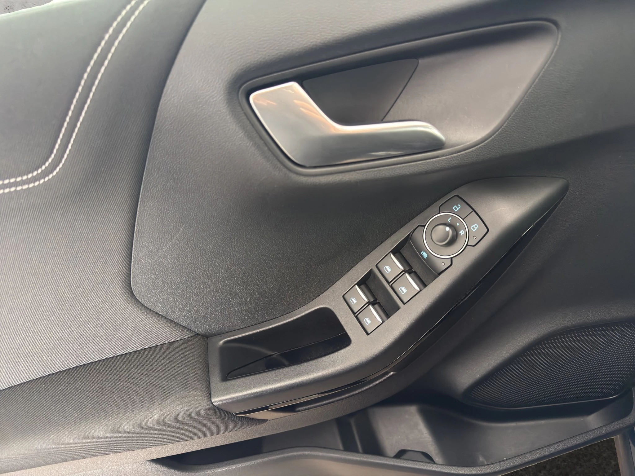 Ford Puma Cool & Connect 70kW