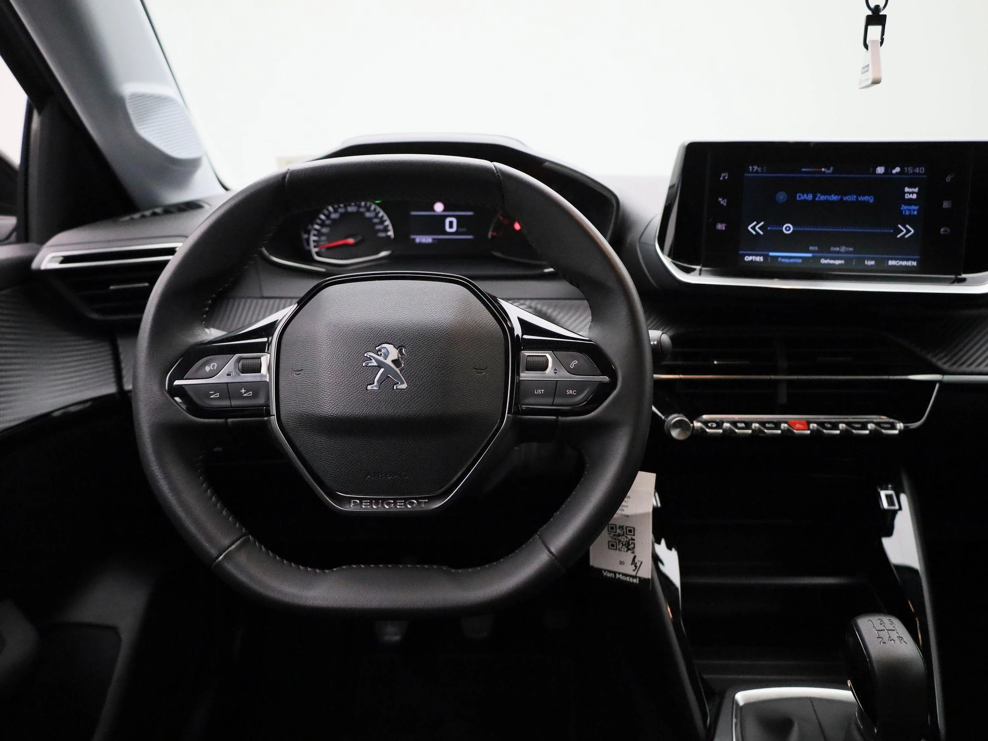 Peugeot-208-image-6