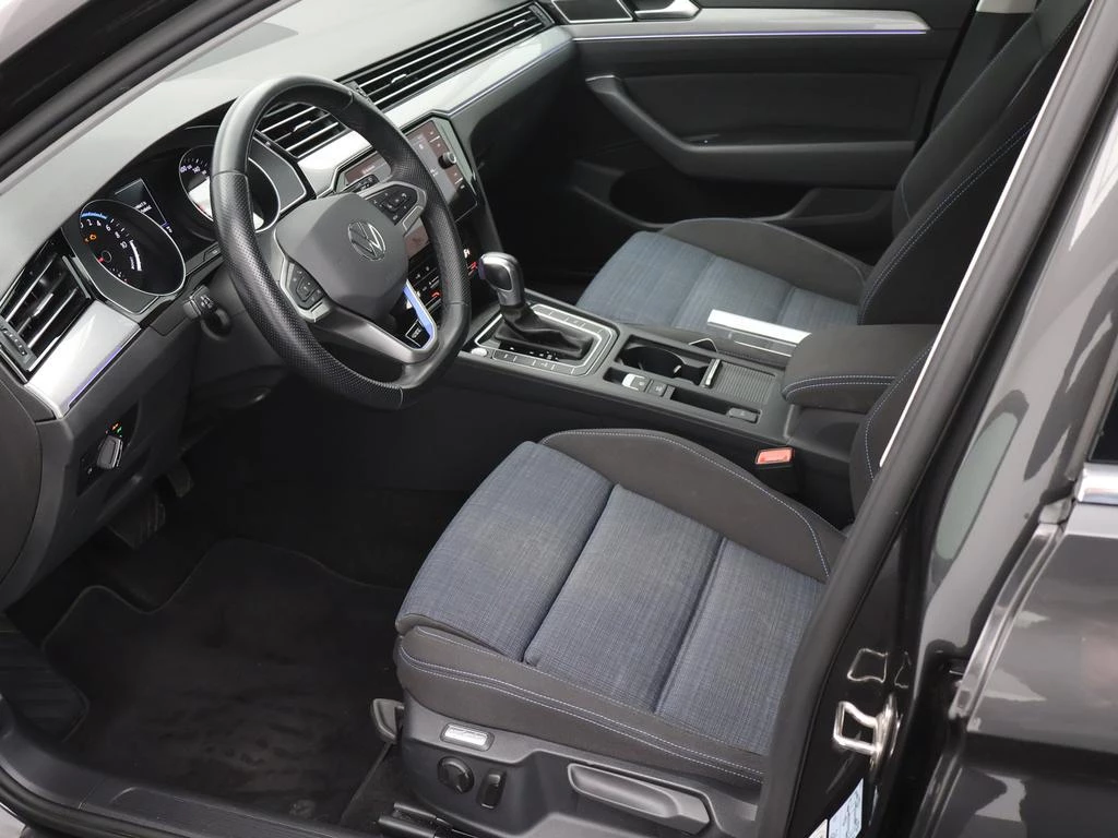 Volkswagen Passat Variant GTE Passat Variant GTE 'usiness 1.4 SI 218PK *AUTOMAAT*CAMERA*NAVI*PDC*ACC*KEYLESS GO*APP-CONNECT*...*
