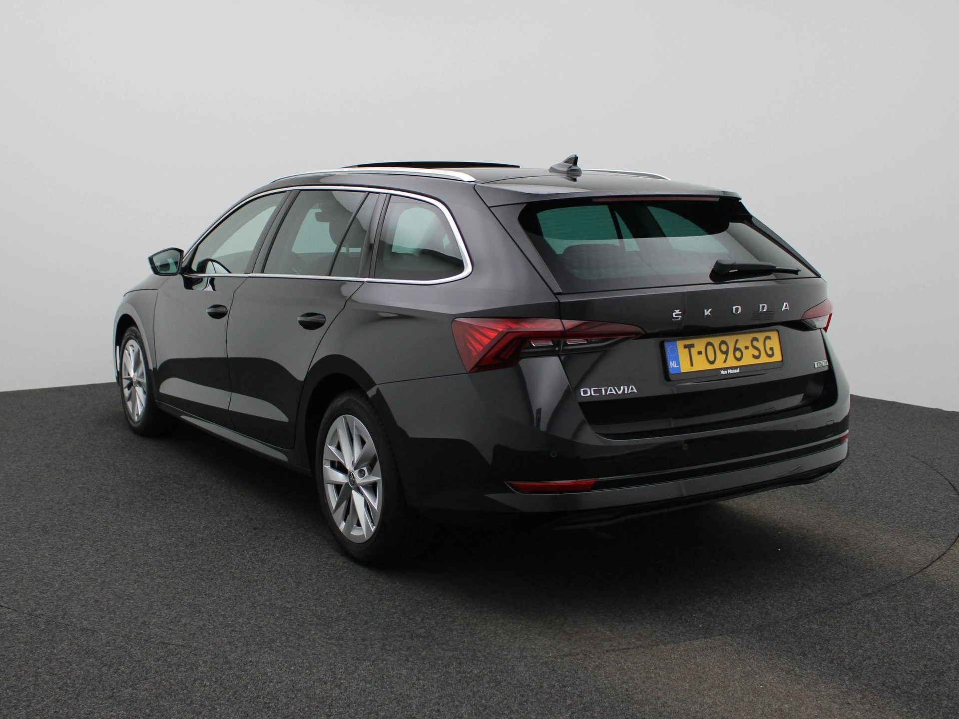Škoda-Octavia-image-1