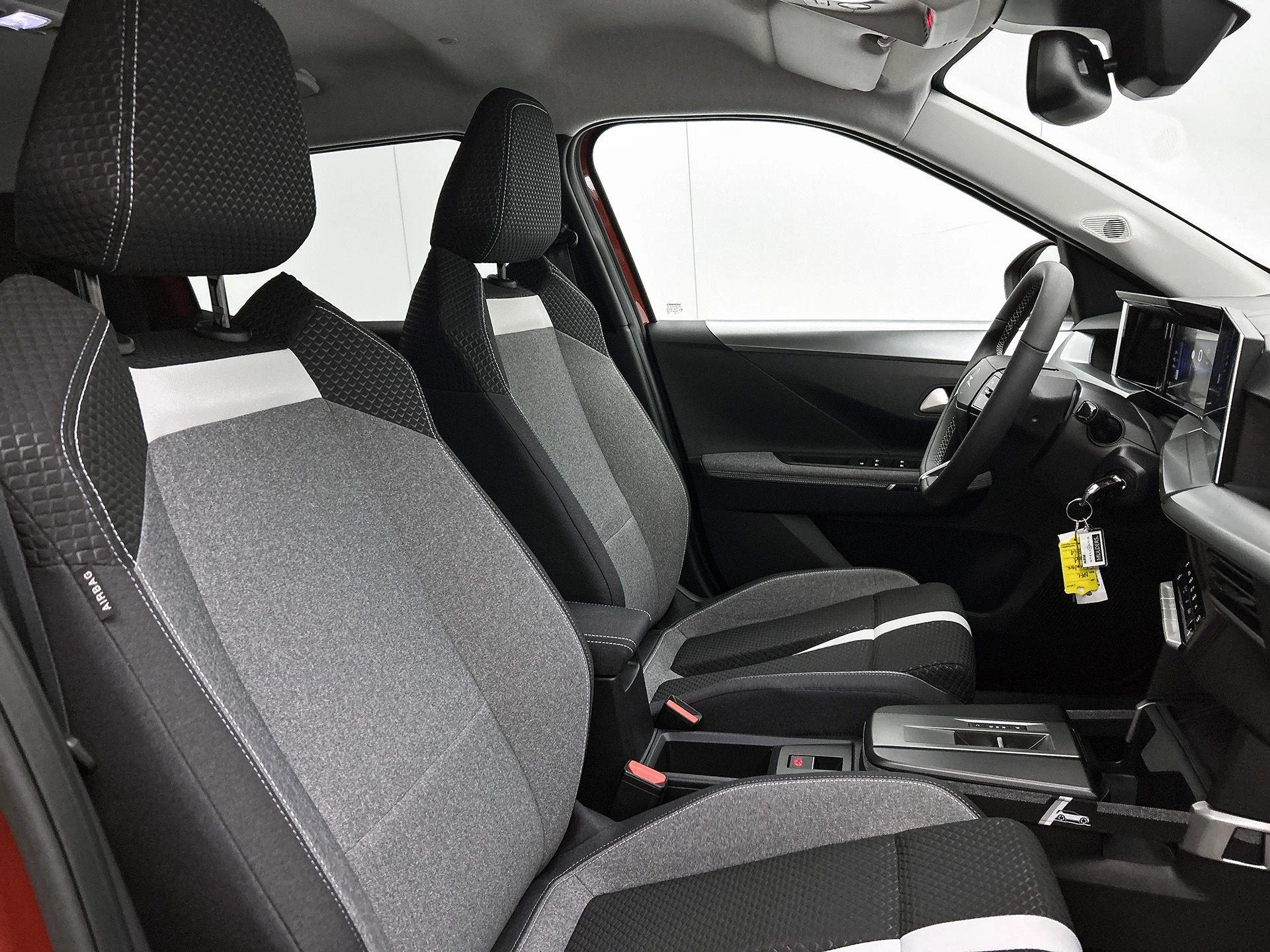 Opel-Frontera-image-31