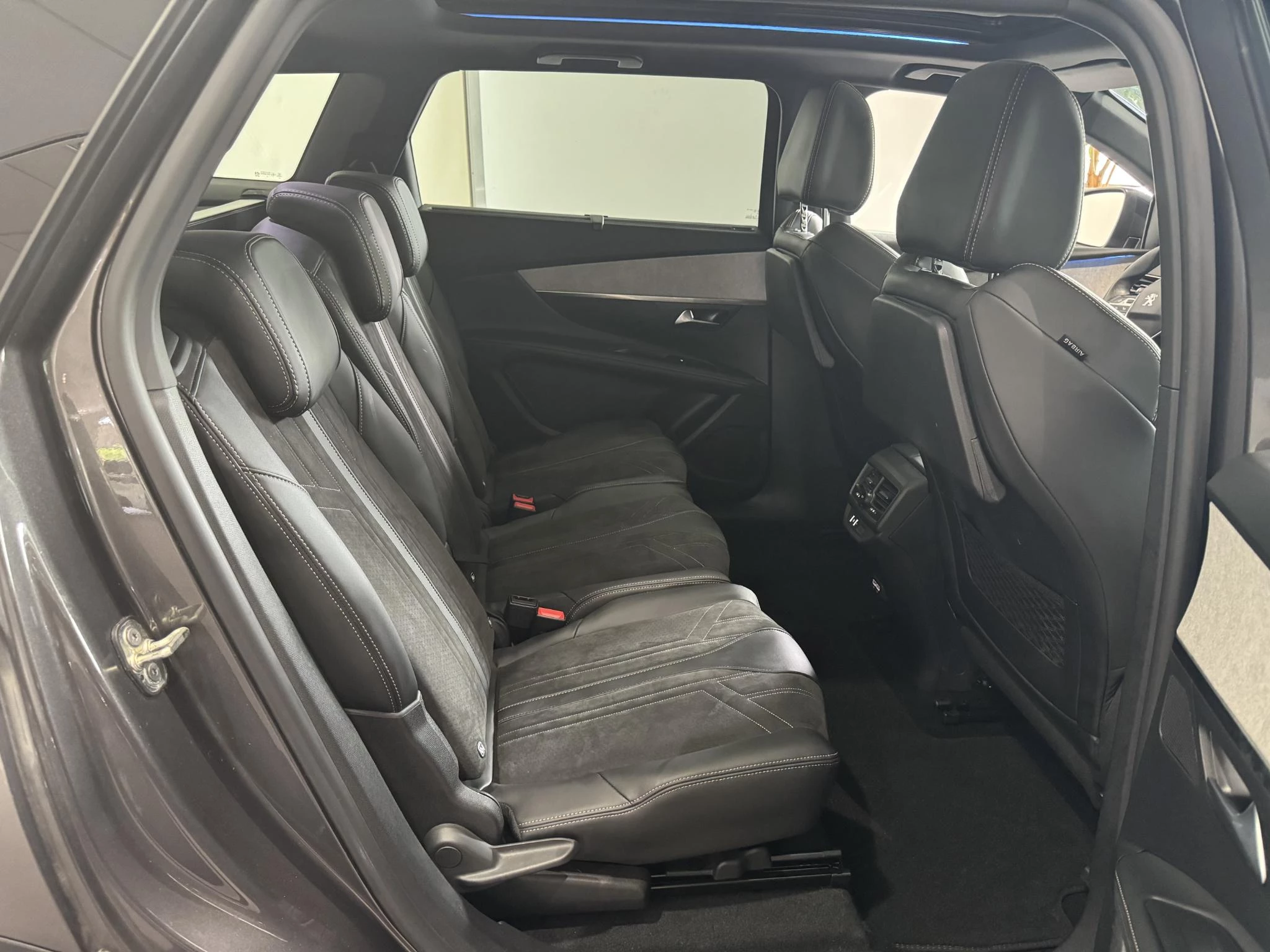 Peugeot-5008-image-7