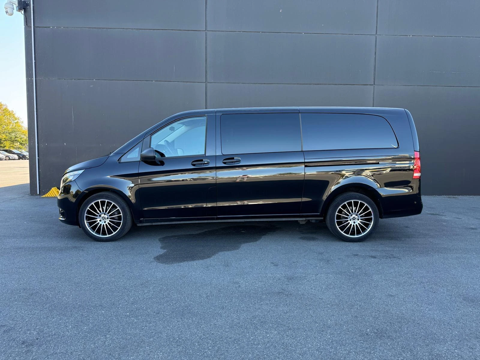 Mercedes-Benz-Vito-image-2