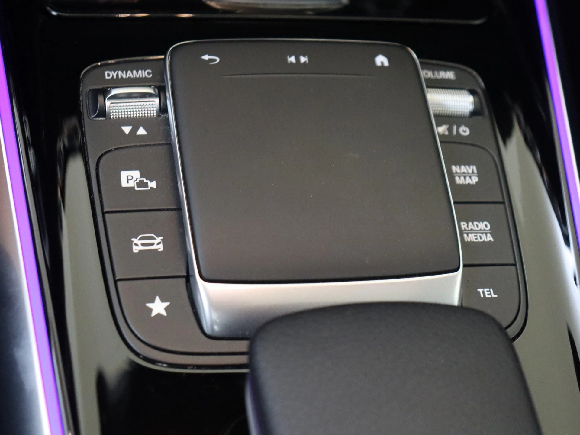 Mercedes-Benz GLA 200 Business Solution AMG