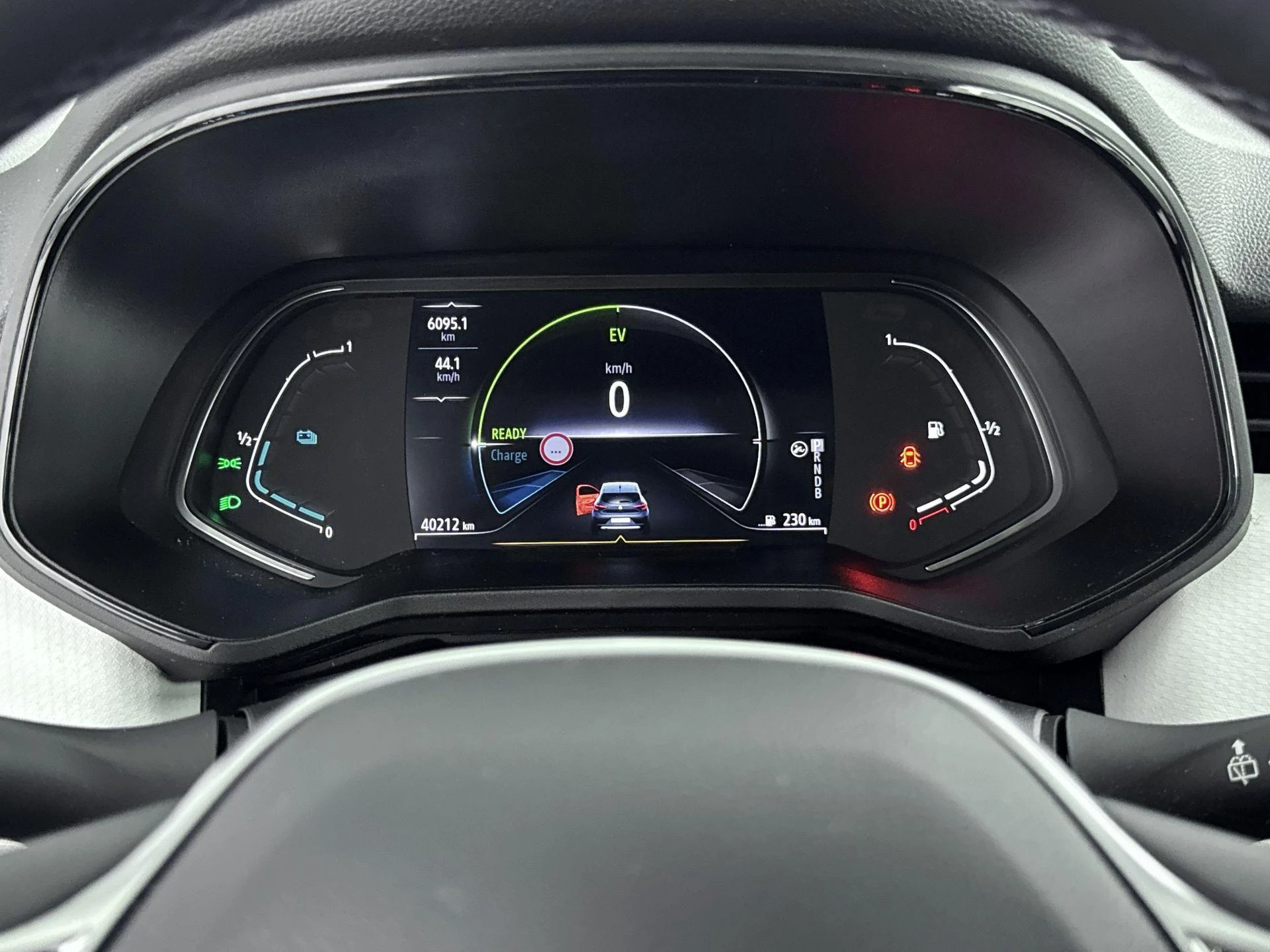 Renault-Clio-image-8
