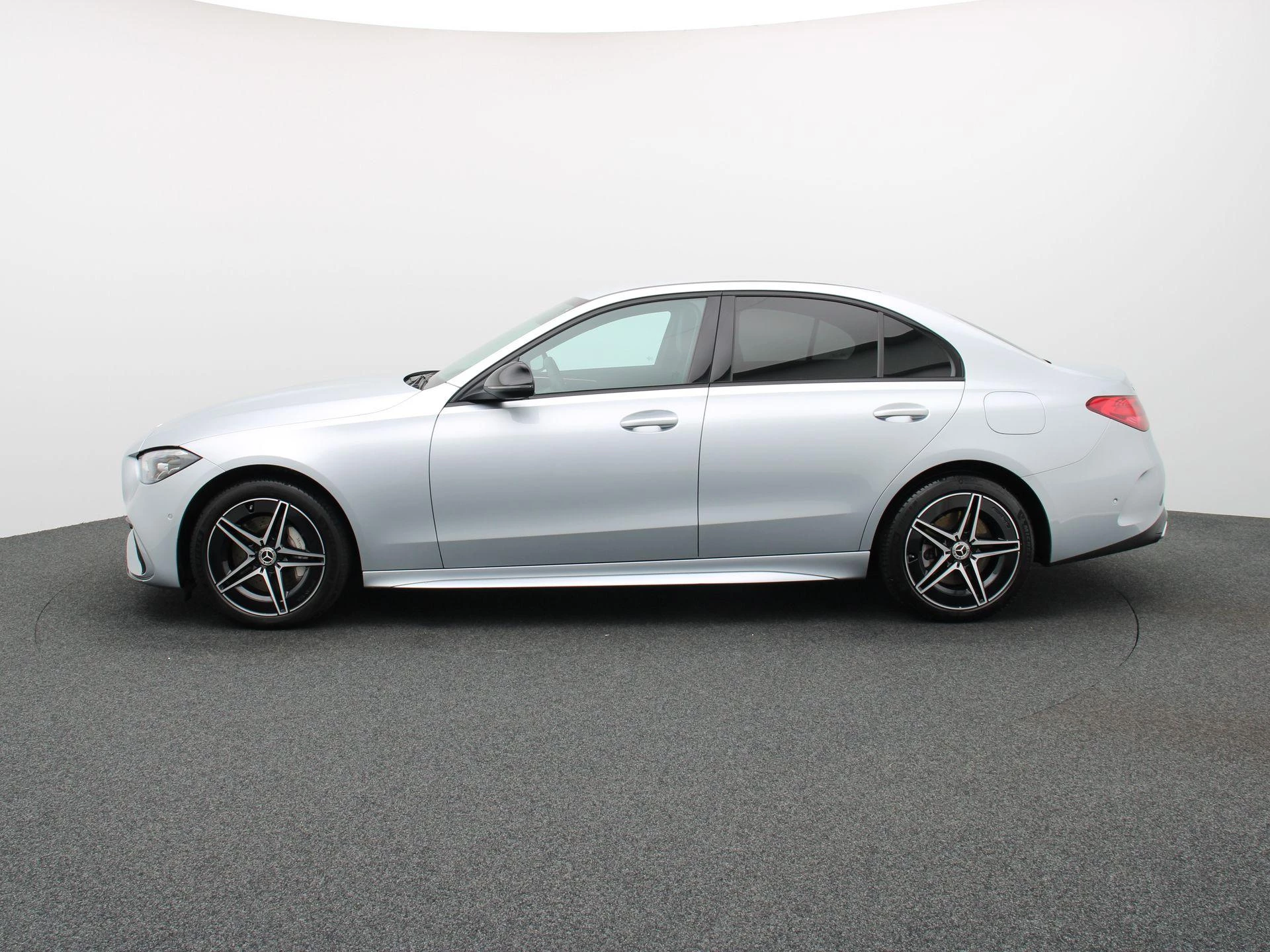 Mercedes-Benz Classe C 300 e AMG Line + TREKHAAK + NIGHTPAKKET + CARPLAY +