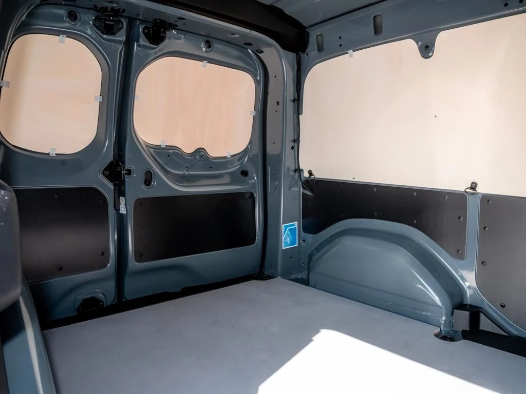 Mercedes-Benz-Citan 112 CDI-image-12